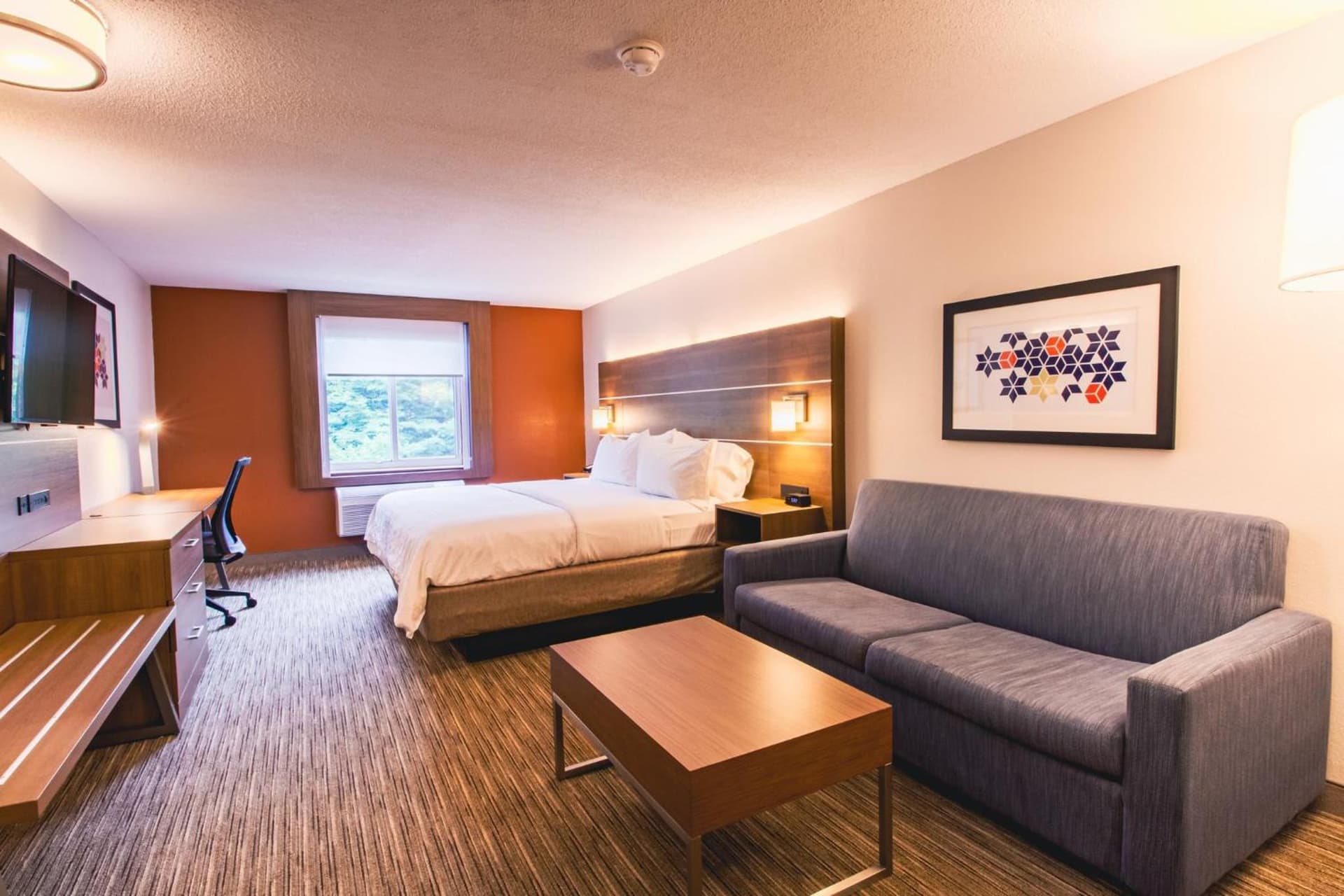 Holiday Inn Express & Suites - Lincoln East - White Mountains by IHG gallery photo in Lincoln — image 14