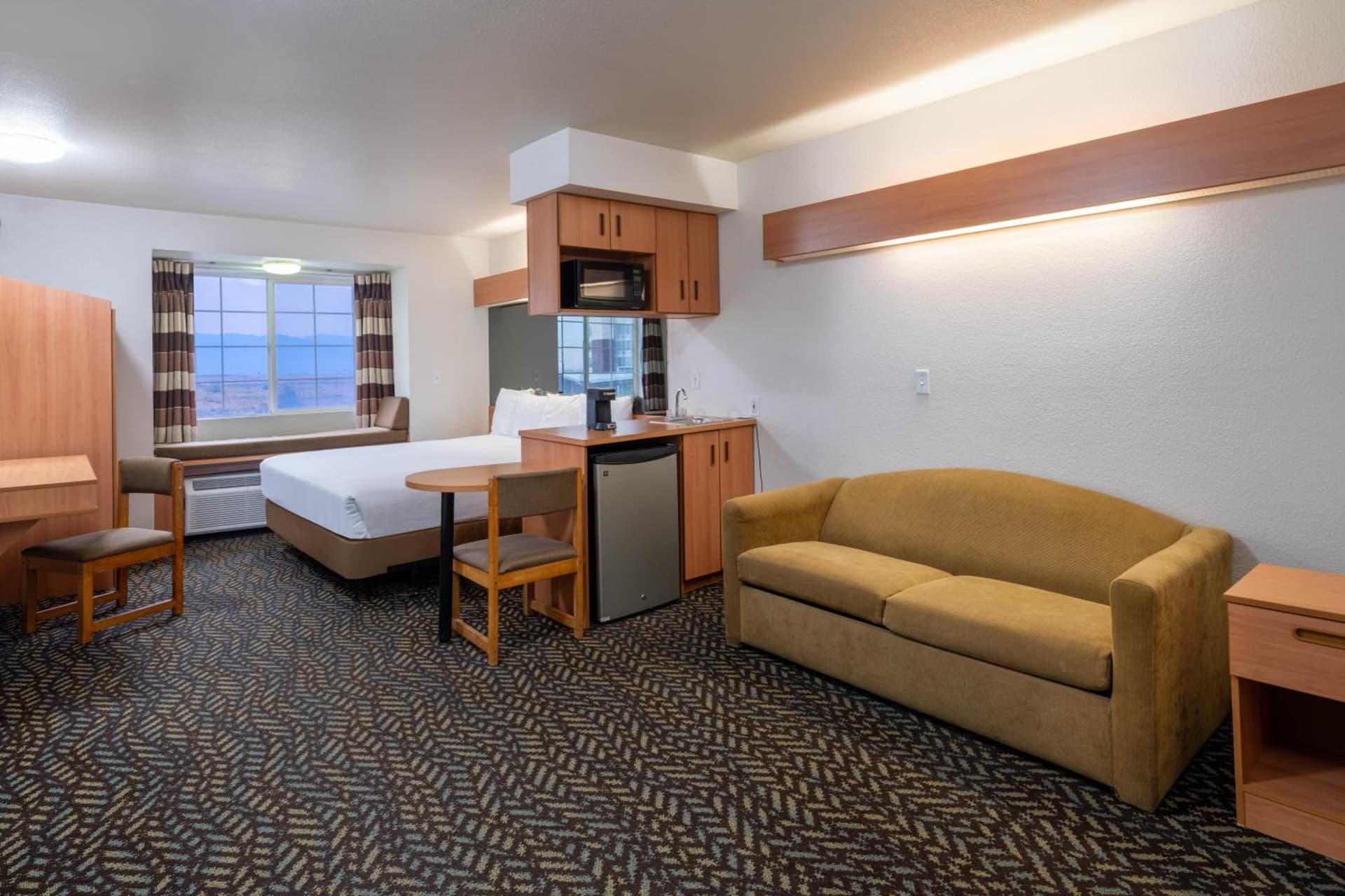 Microtel Inn & Suites by Wyndham Salt Lake City Airport gallery photo in Salt Lake City, UT — image 14