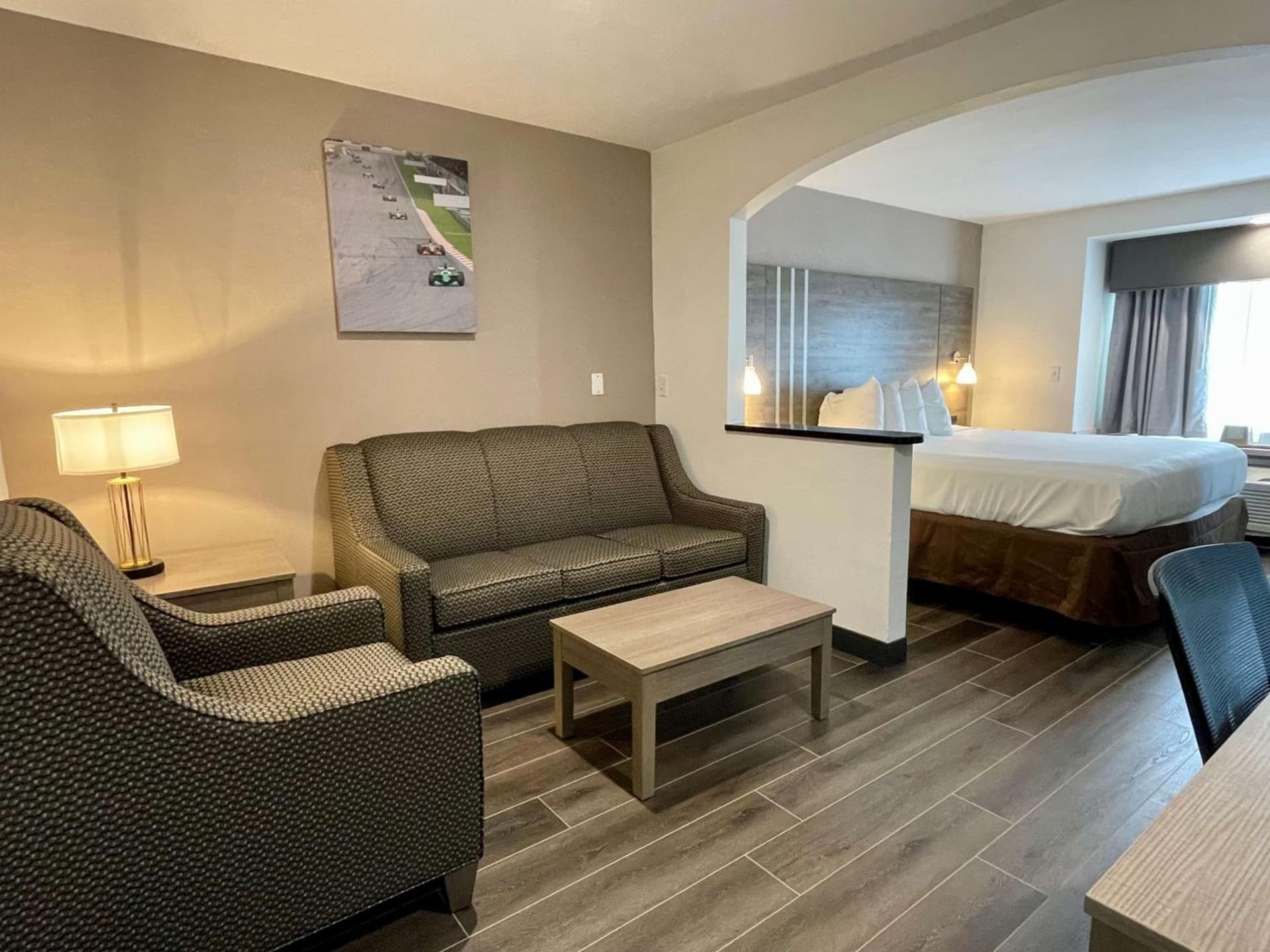 Best Western Roanoke Inn & Suites property views in Roanoke, TX — gallery photo 3
