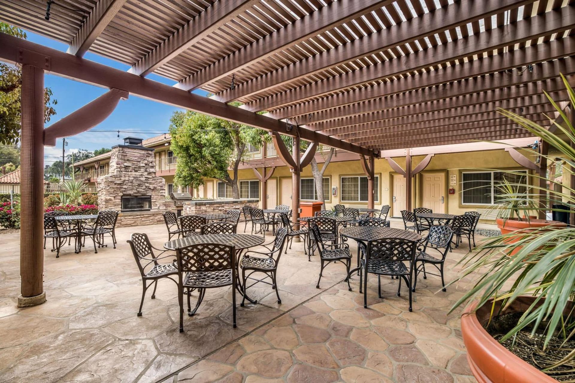 Best Western Corona Hotel & Suites interior in Corona, CA — gallery photo 2