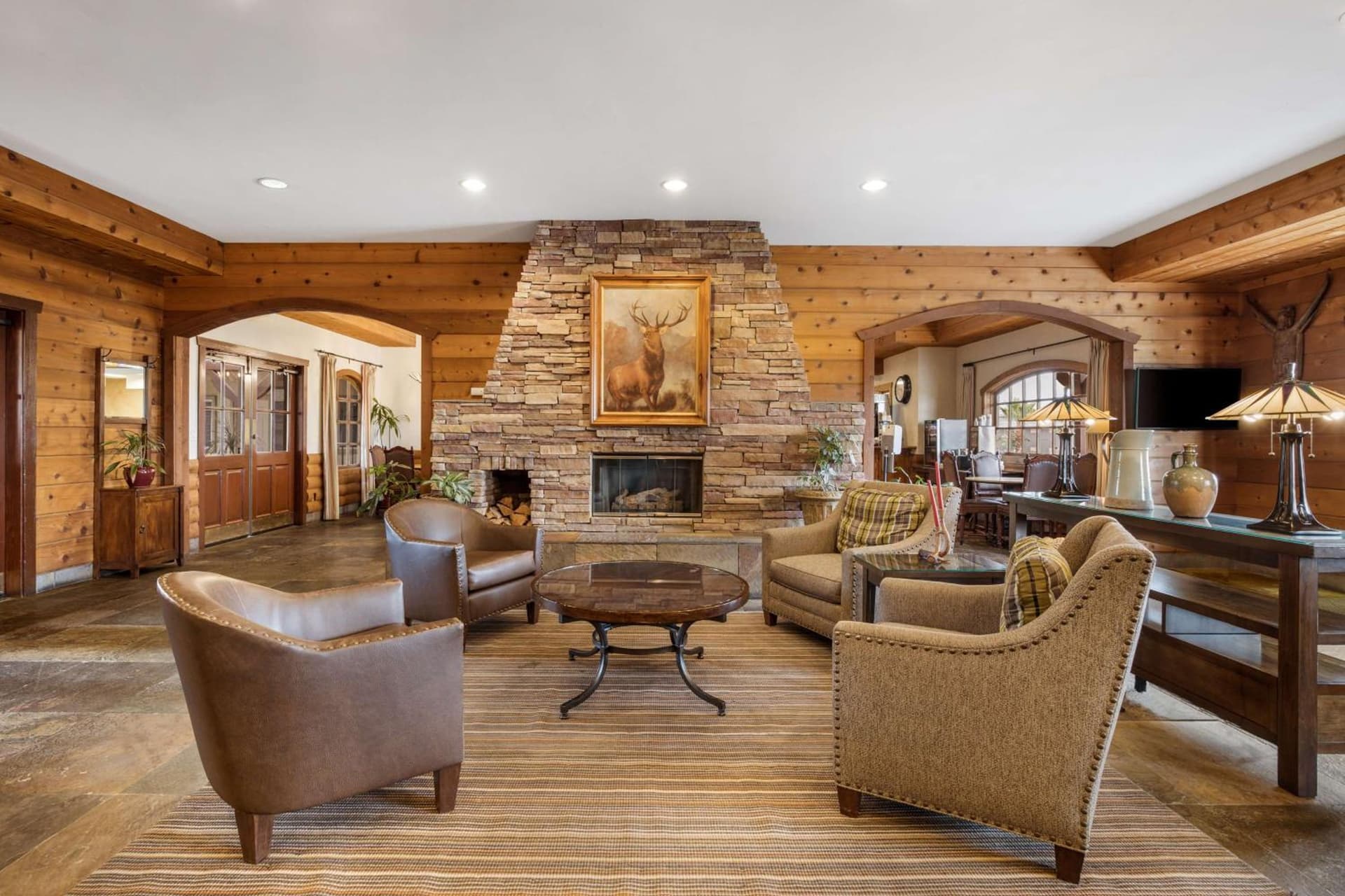 Best Western Corona Hotel & Suites property views in Corona, CA — gallery photo 3