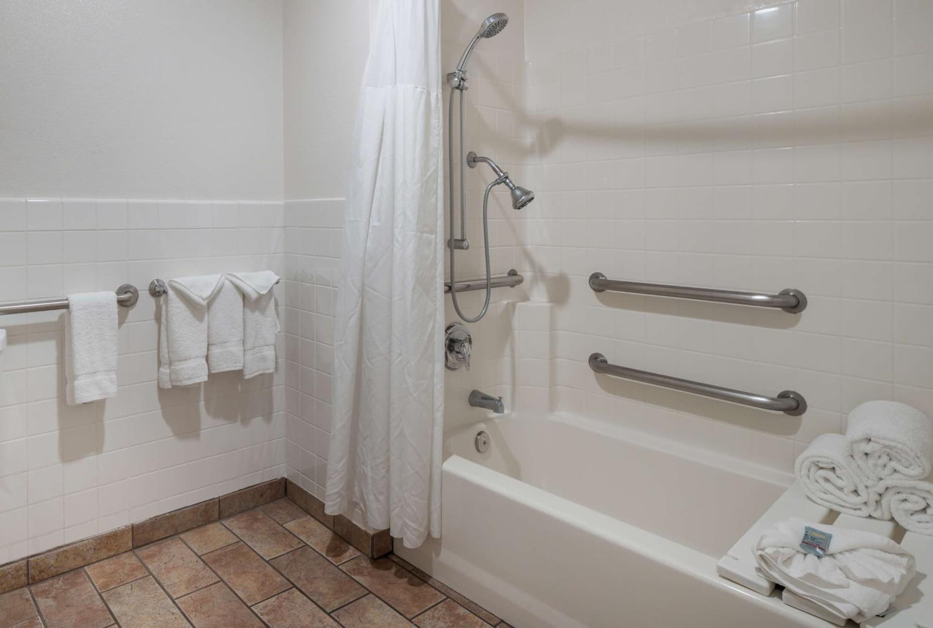 Best Western Corona Hotel & Suites gallery photo in Corona, CA — image 17