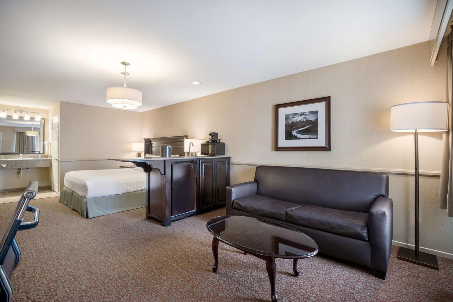 Best Western Corona Hotel & Suites gallery photo in Corona, CA — image 37