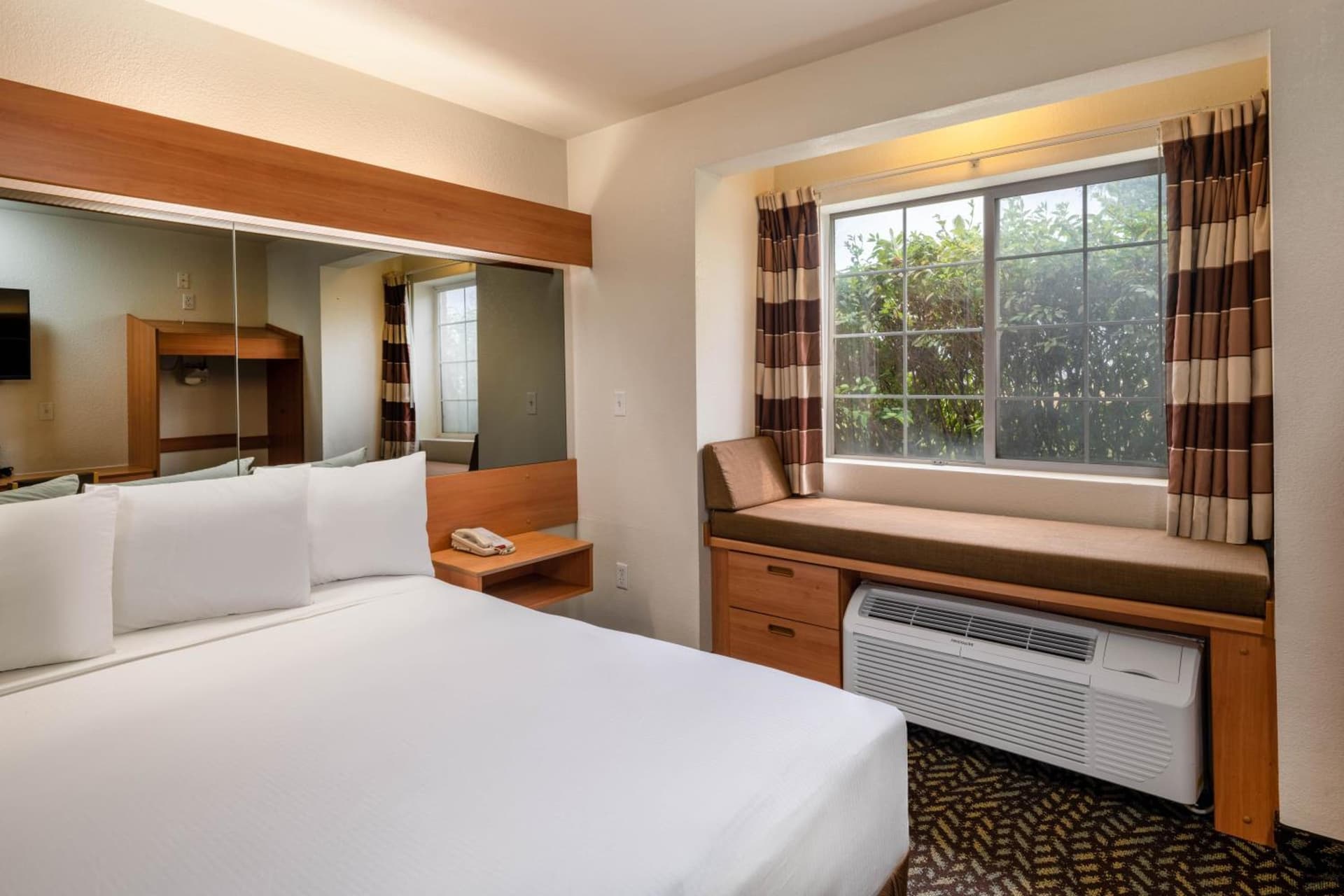 Microtel Inn & Suites by Wyndham Salt Lake City Airport gallery photo in Salt Lake City, UT — image 15
