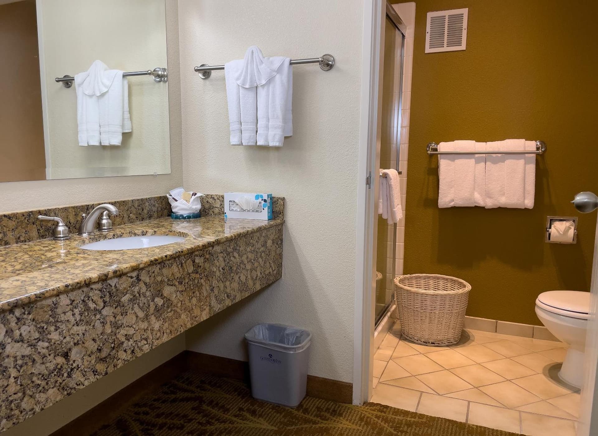 Governors Inn Hotel gallery photo in Sacramento, CA — image 9