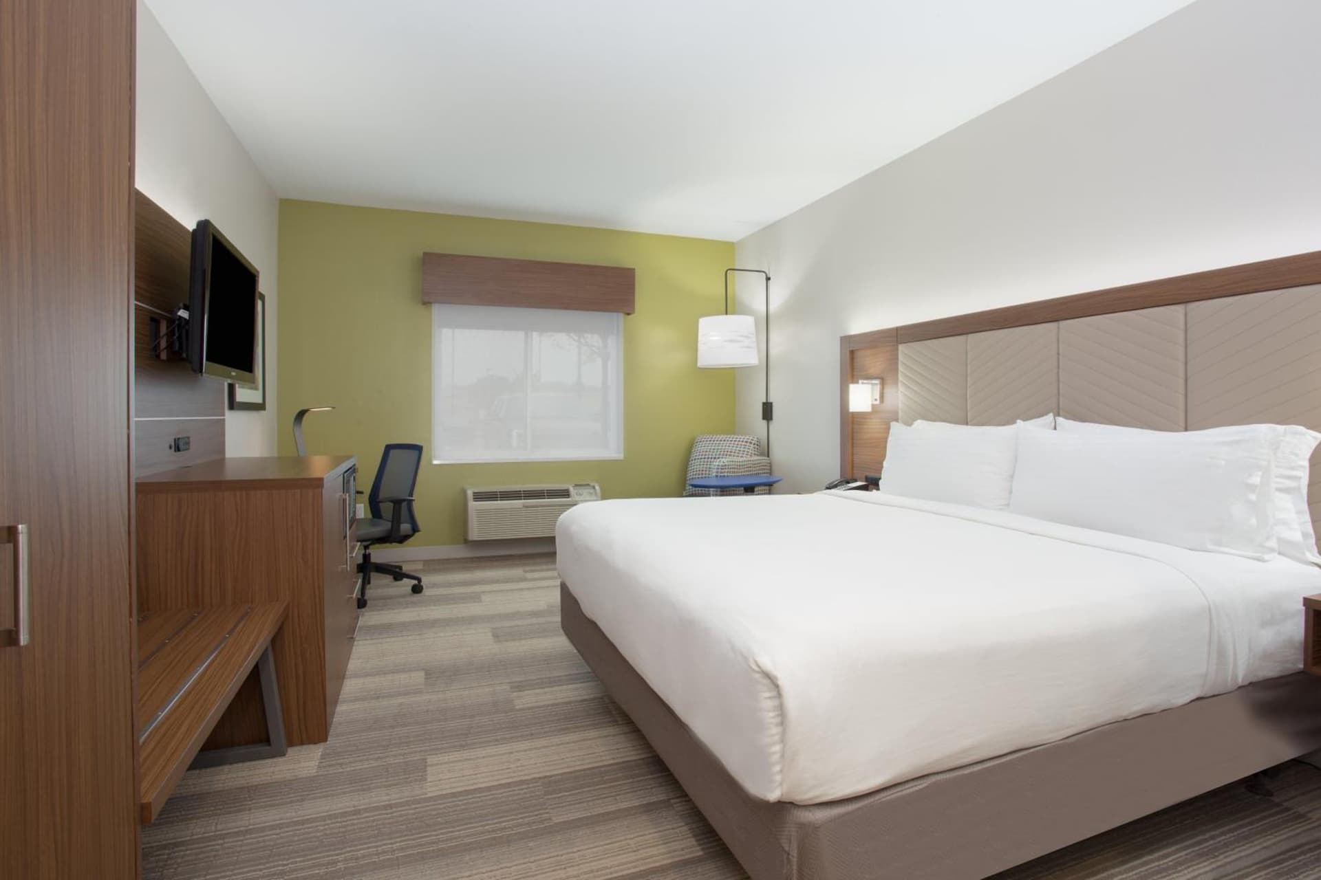 Holiday Inn Express & Suites Amarillo by IHG gallery photo in Amarillo, TX — image 49