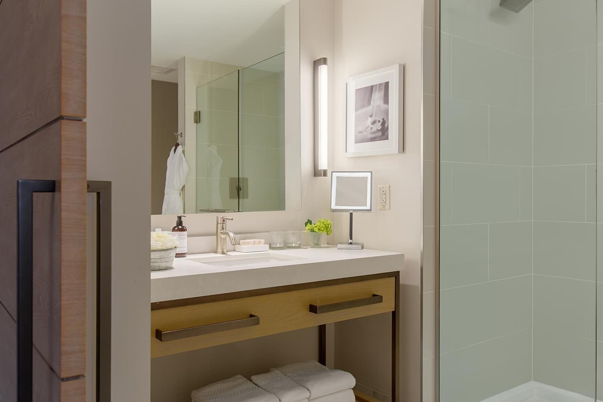 Hotel Commonwealth gallery photo in Boston, MA — image 16
