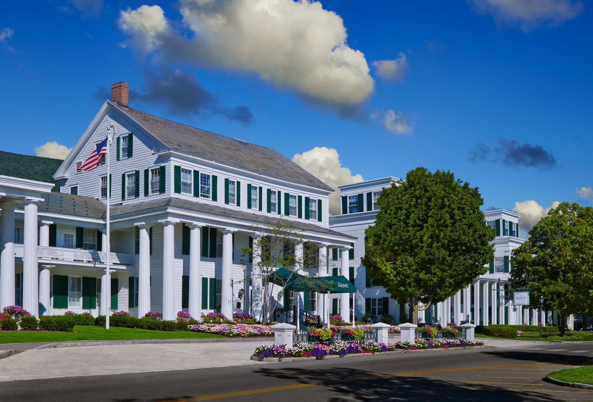 The Equinox Golf Resort & Spa gallery photo in Manchester — image 144