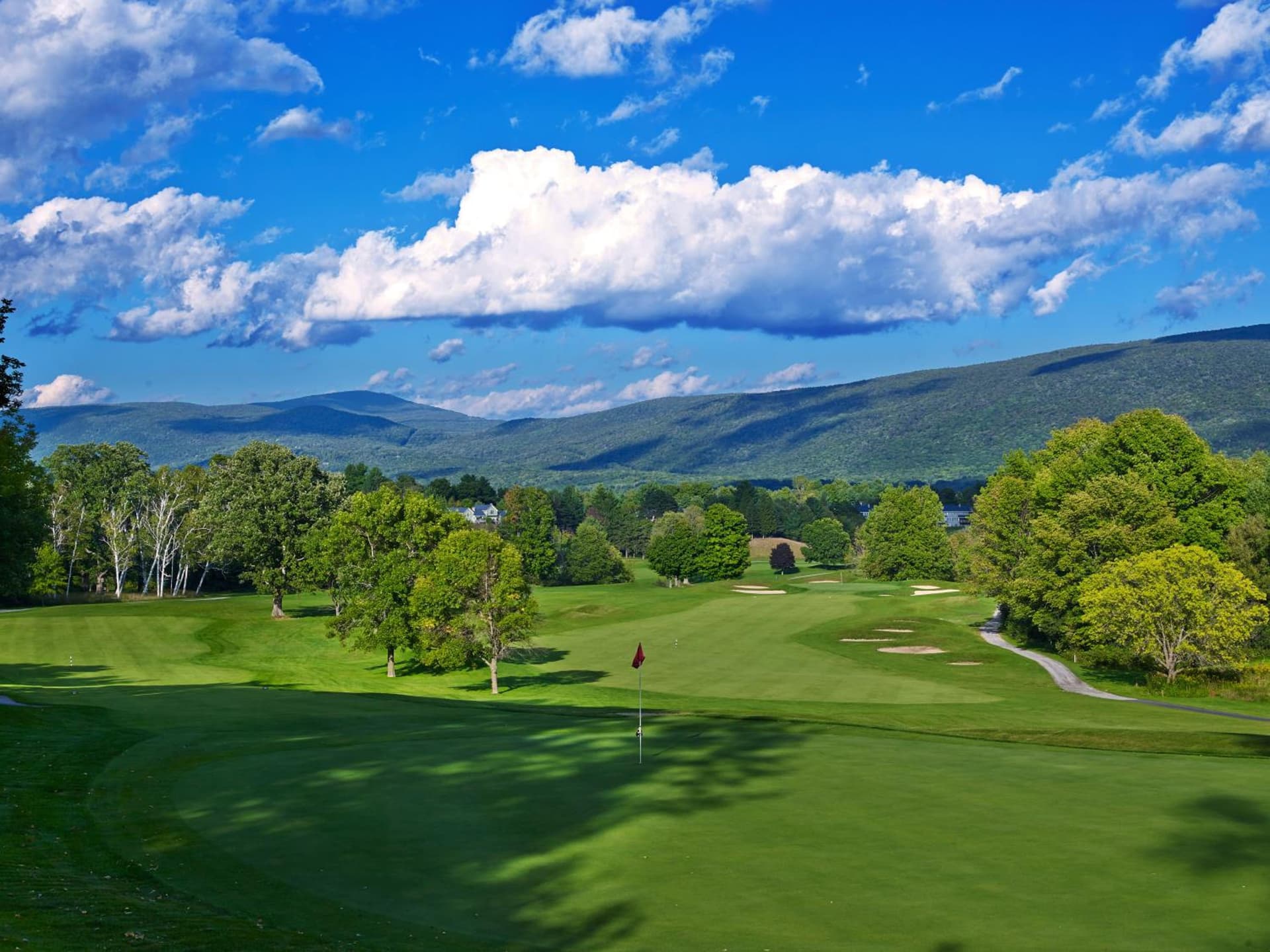 The Equinox Golf Resort & Spa gallery photo in Manchester — image 82