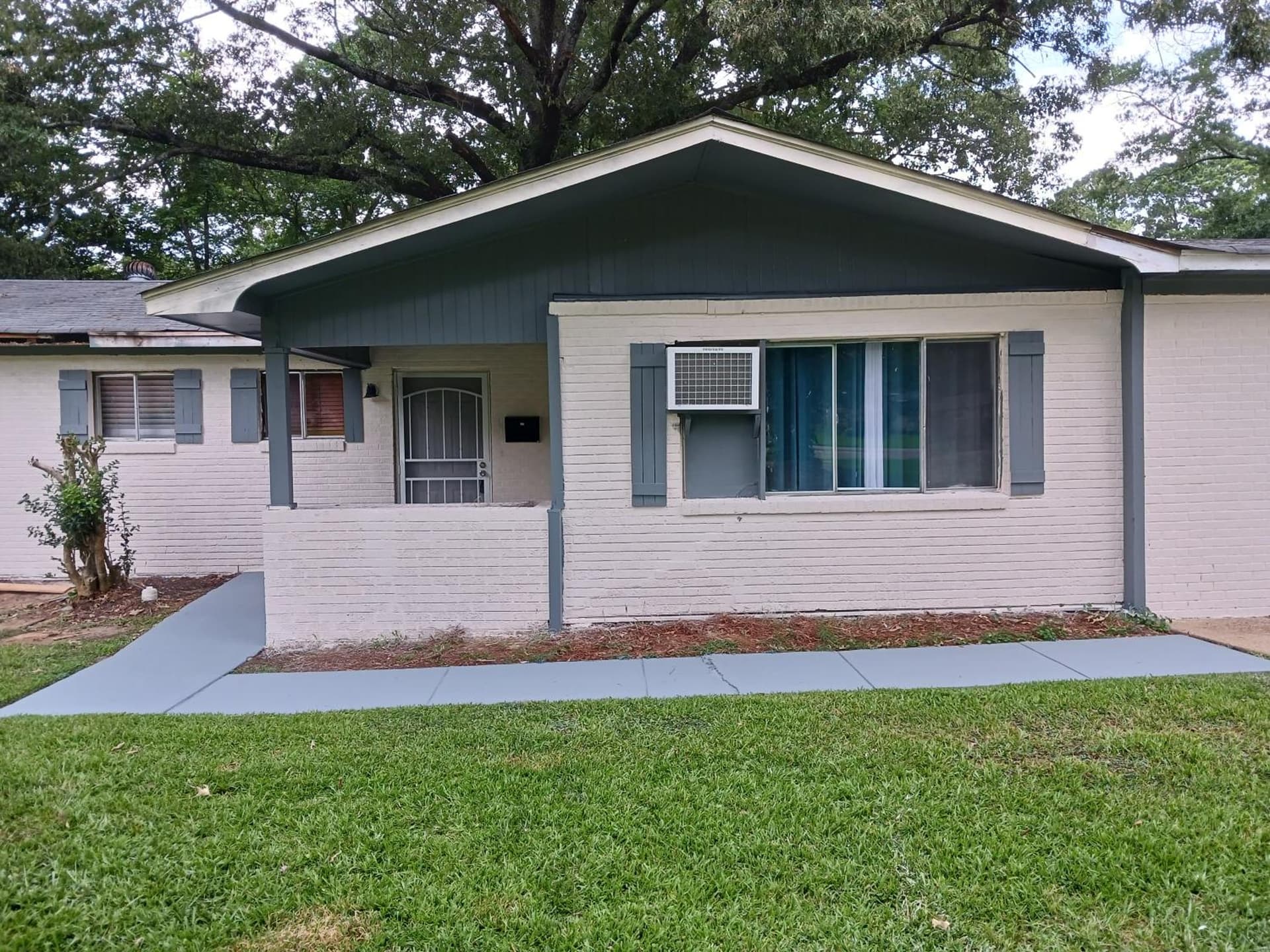 The Happy Home property views in Jackson, MS — gallery photo 3