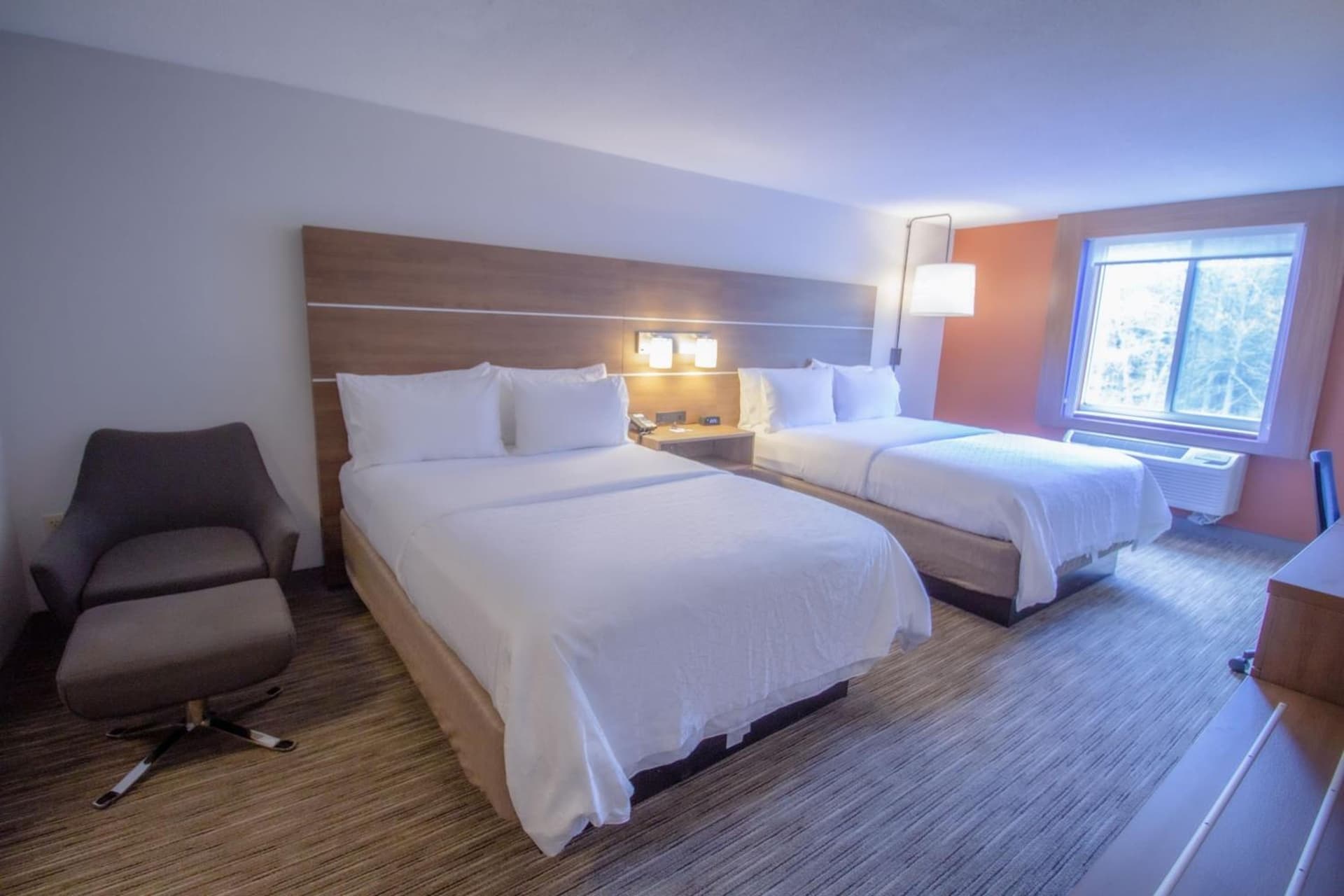 Holiday Inn Express & Suites - Lincoln East - White Mountains by IHG gallery photo in Lincoln — image 92