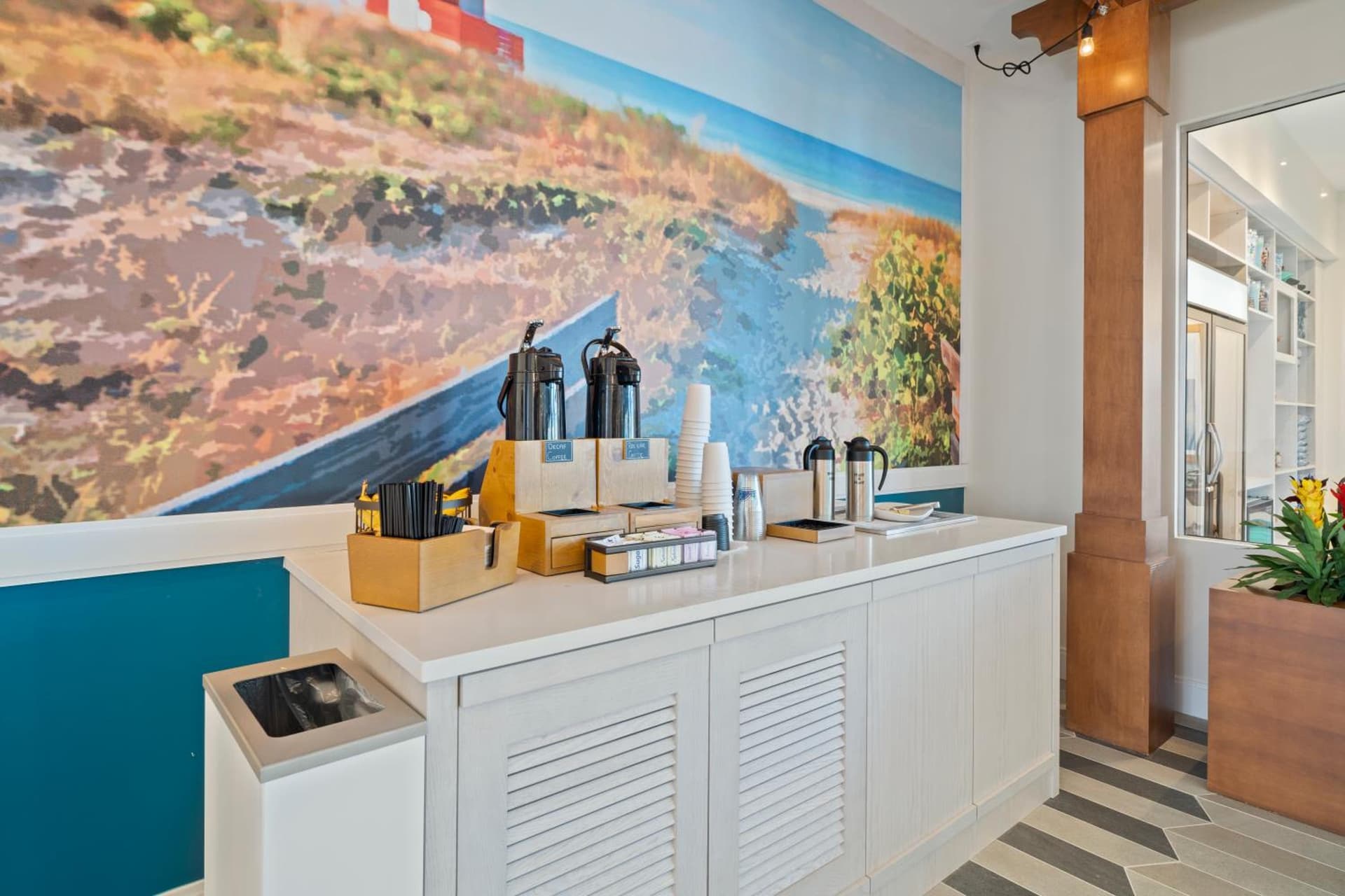 Compass by Margaritaville Medford gallery photo in Medford, OR — image 22