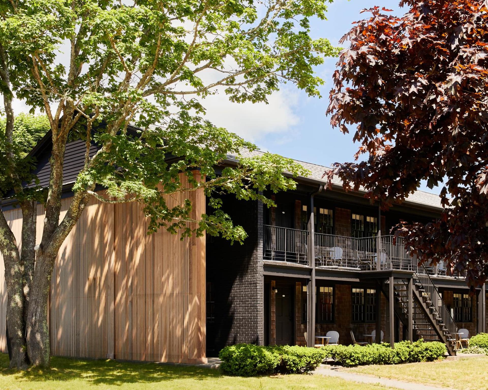 Bluebird Dennisport featured exterior or lobby in Dennis, MA — similar hotel