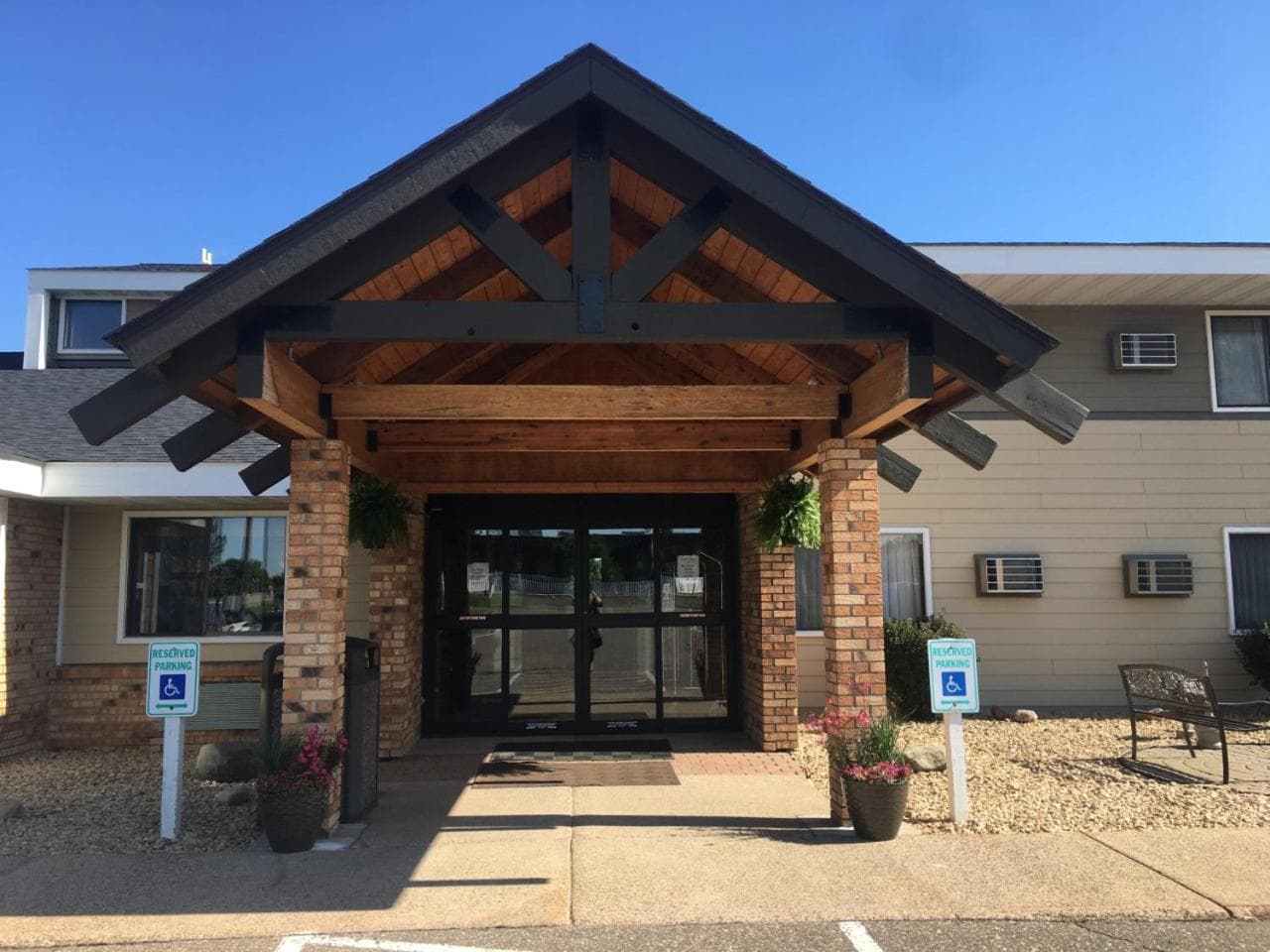 AmericInn by Wyndham New Richmond gallery photo in New Richmond, WI — image 81