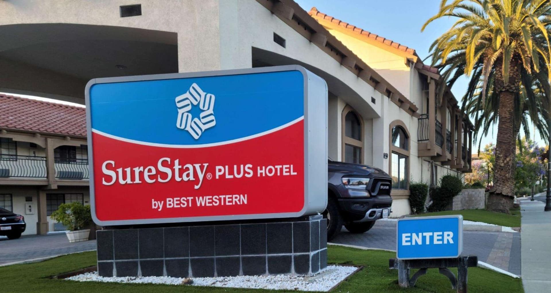 SureStay Plus by Best Western Santa Clara Silicon Valley gallery photo in Santa Clara, CA — image 12