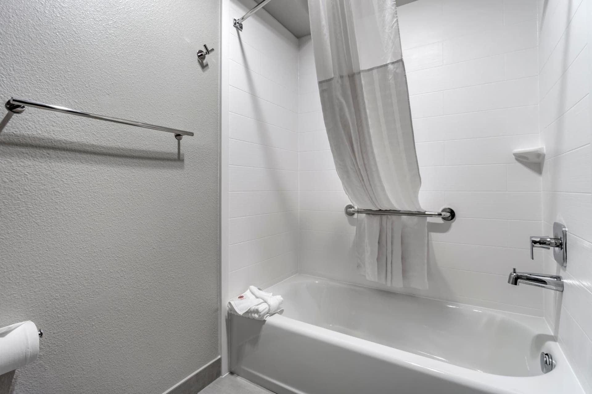Comfort Inn & Suites Pacific - Auburn gallery photo in Auburn, WA — image 26