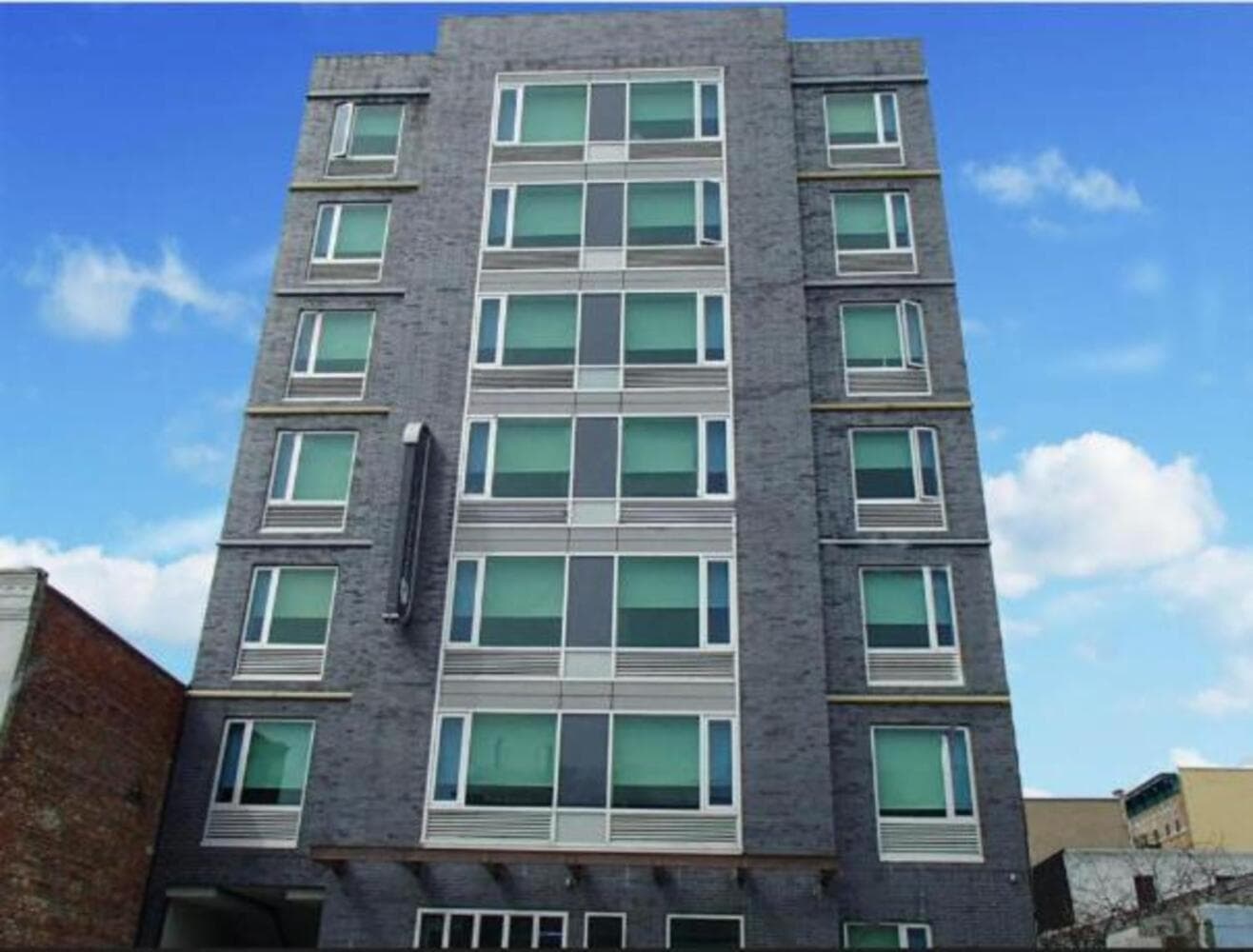 Umbrella Hotel exterior or lobby in Bronx, NY — main listing photo