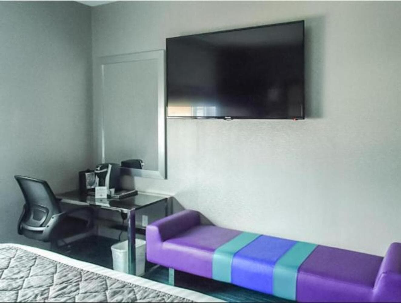 Umbrella Hotel gallery photo in Bronx, NY — image 6