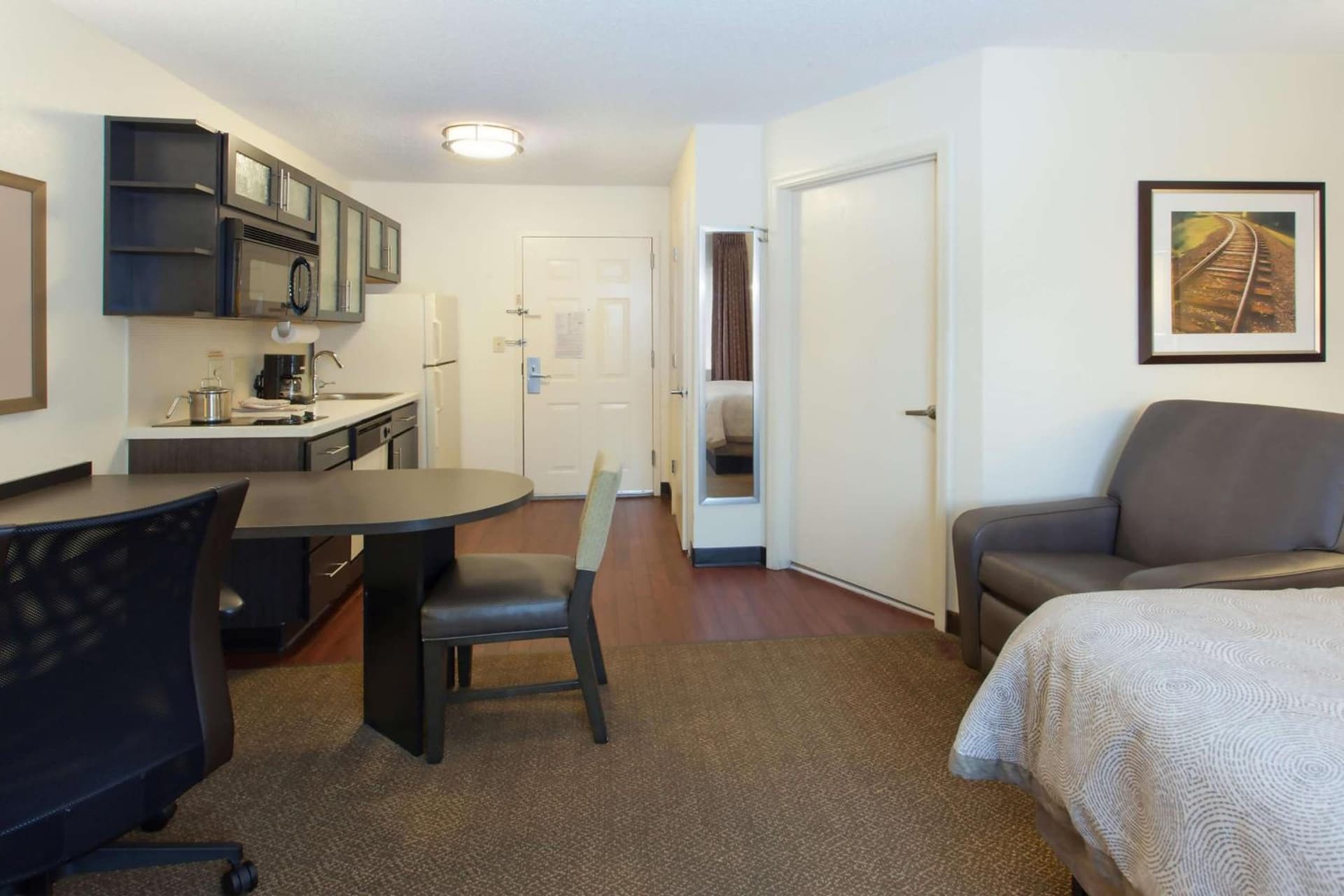 Candlewood Suites Wichita - Airport by IHG gallery photo in Wichita, KS — image 17