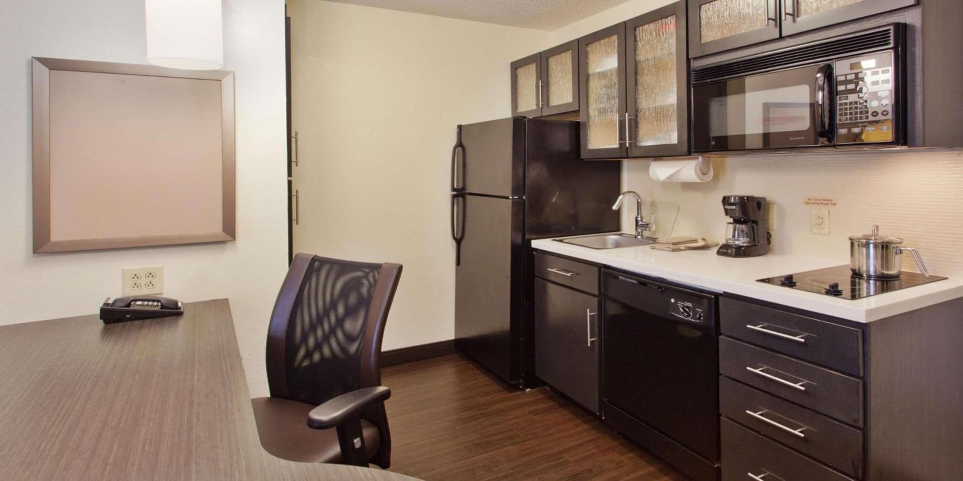 Candlewood Suites Wichita - Airport by IHG gallery photo in Wichita, KS — image 8