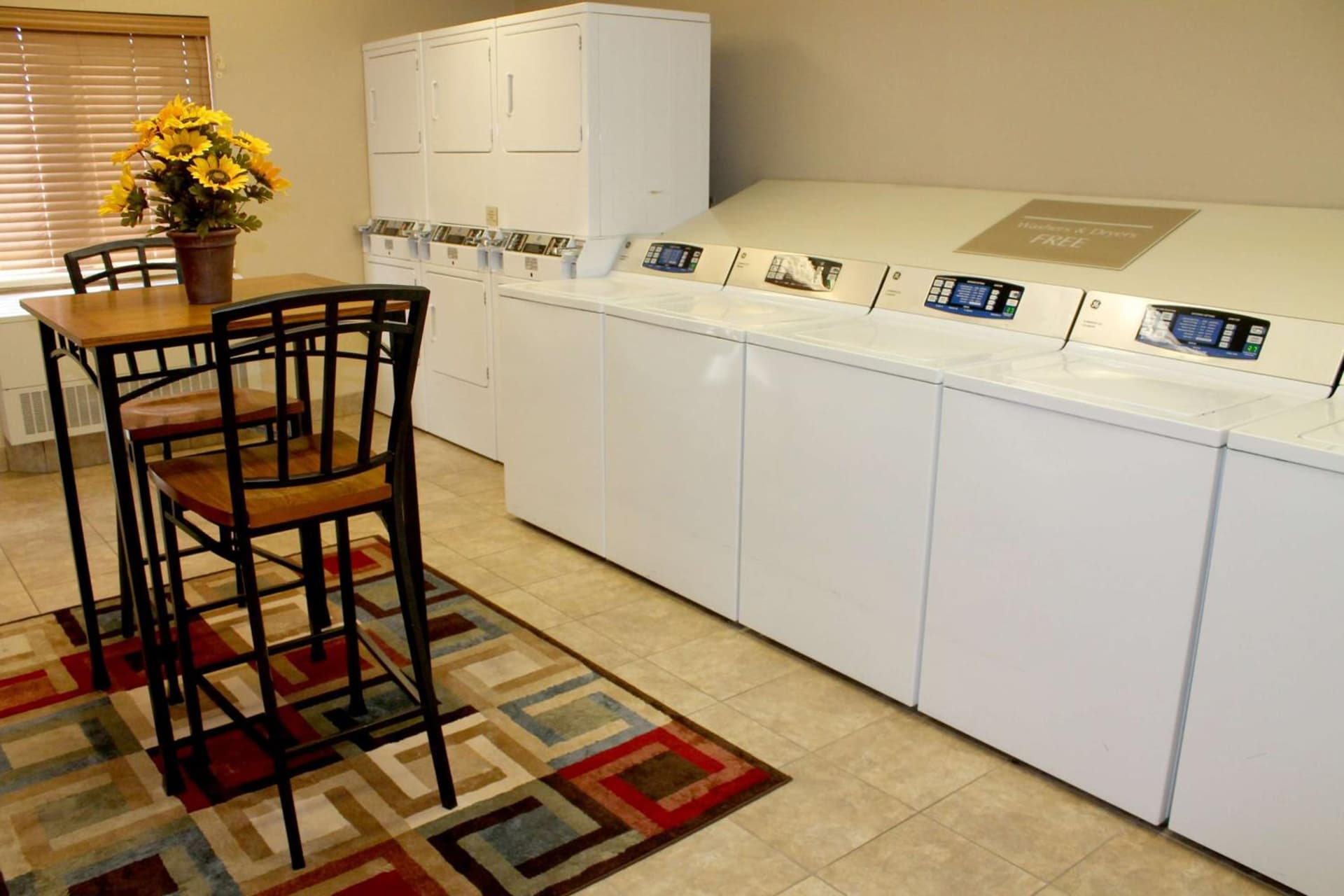 Candlewood Suites Wichita - Airport by IHG gallery photo in Wichita, KS — image 7