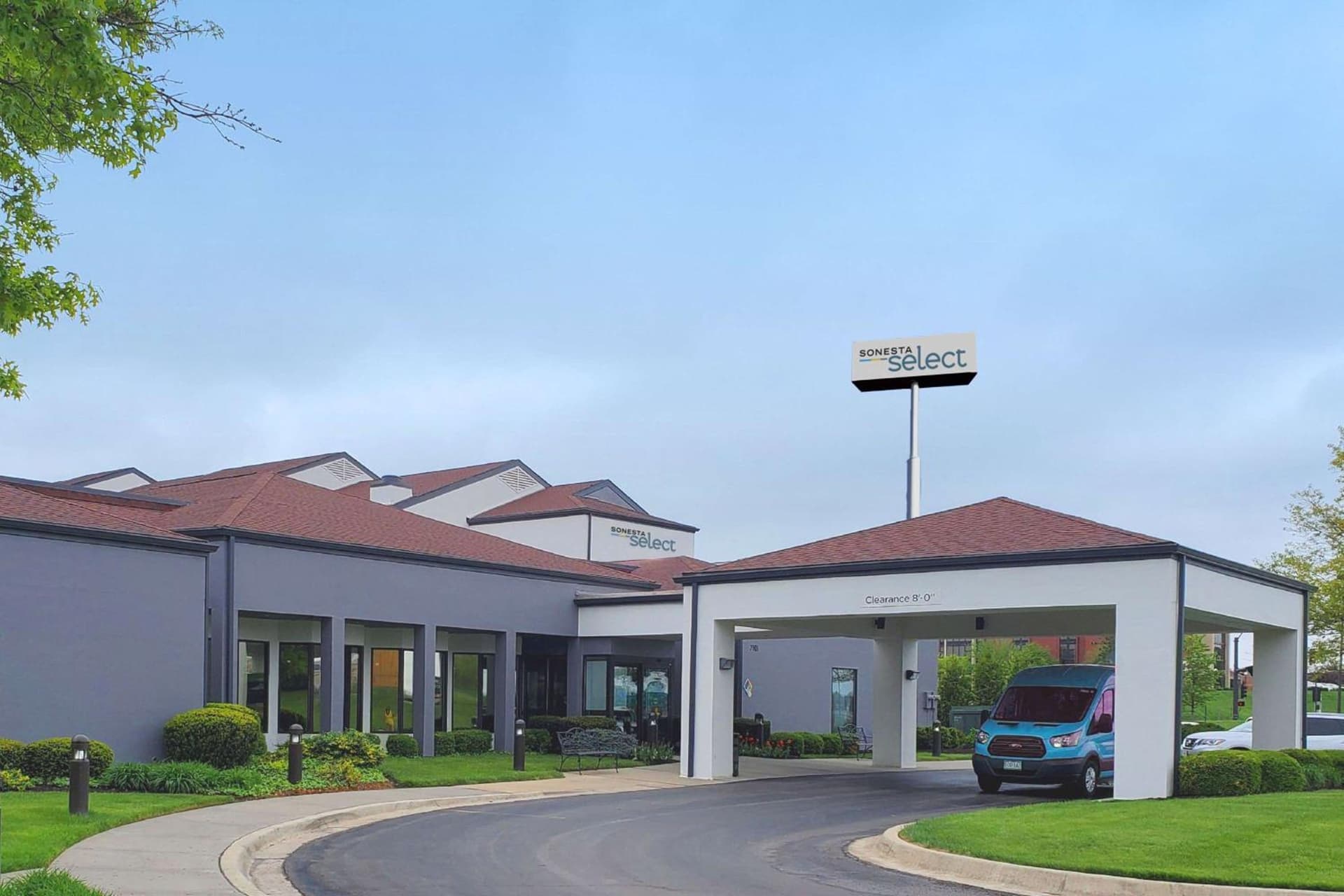 Sonesta Select Kansas City Airport Tiffany Springs exterior or lobby in Kansas City, KS — main listing photo