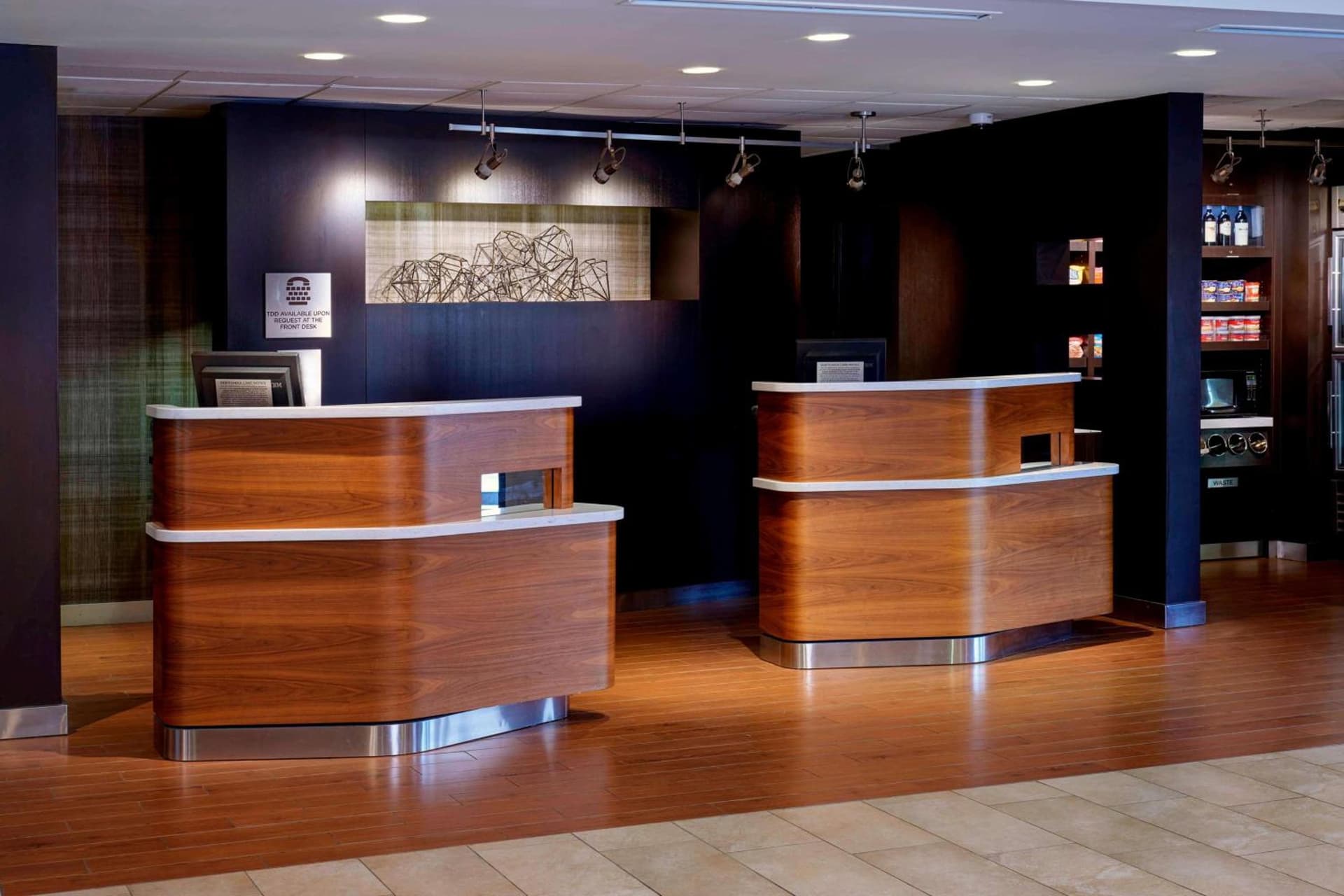 Sonesta Select Kansas City Airport Tiffany Springs interior in Kansas City, KS — gallery photo 2