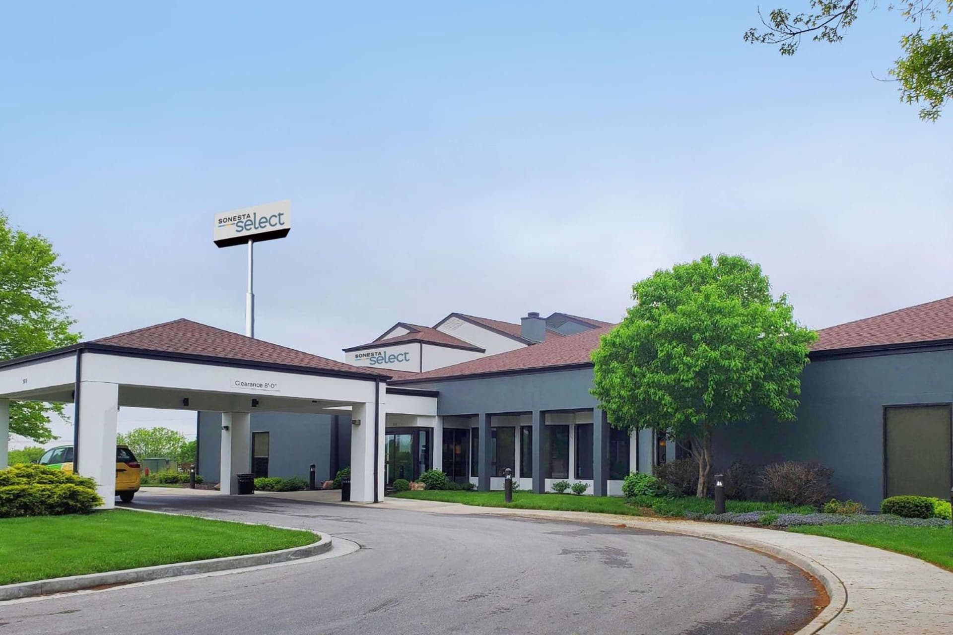 Sonesta Select Kansas City South Overland Park exterior or lobby in Kansas City, MO — main listing photo