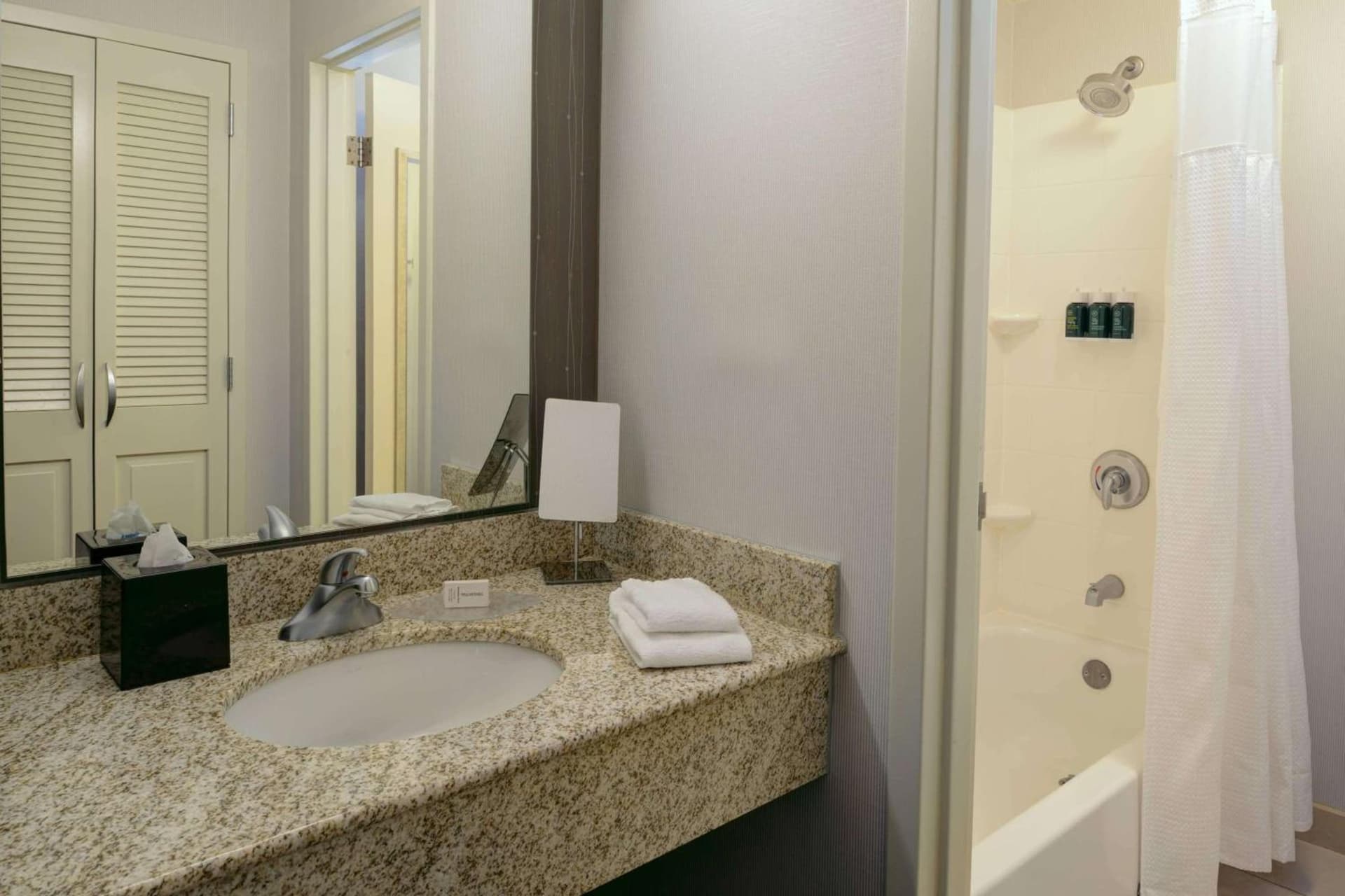 Sonesta Select Kansas City South Overland Park gallery photo in Kansas City, MO — image 7