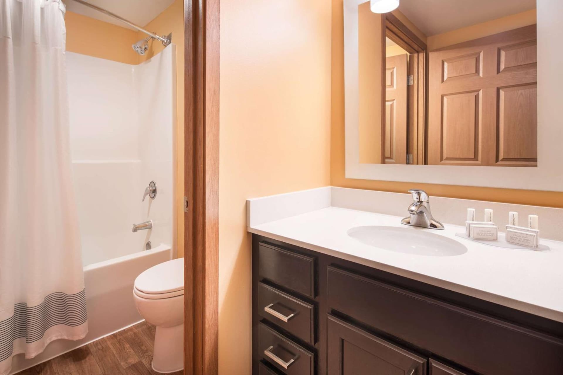 Sonesta Simply Suites Seattle Renton interior in Renton, WA — gallery photo 2