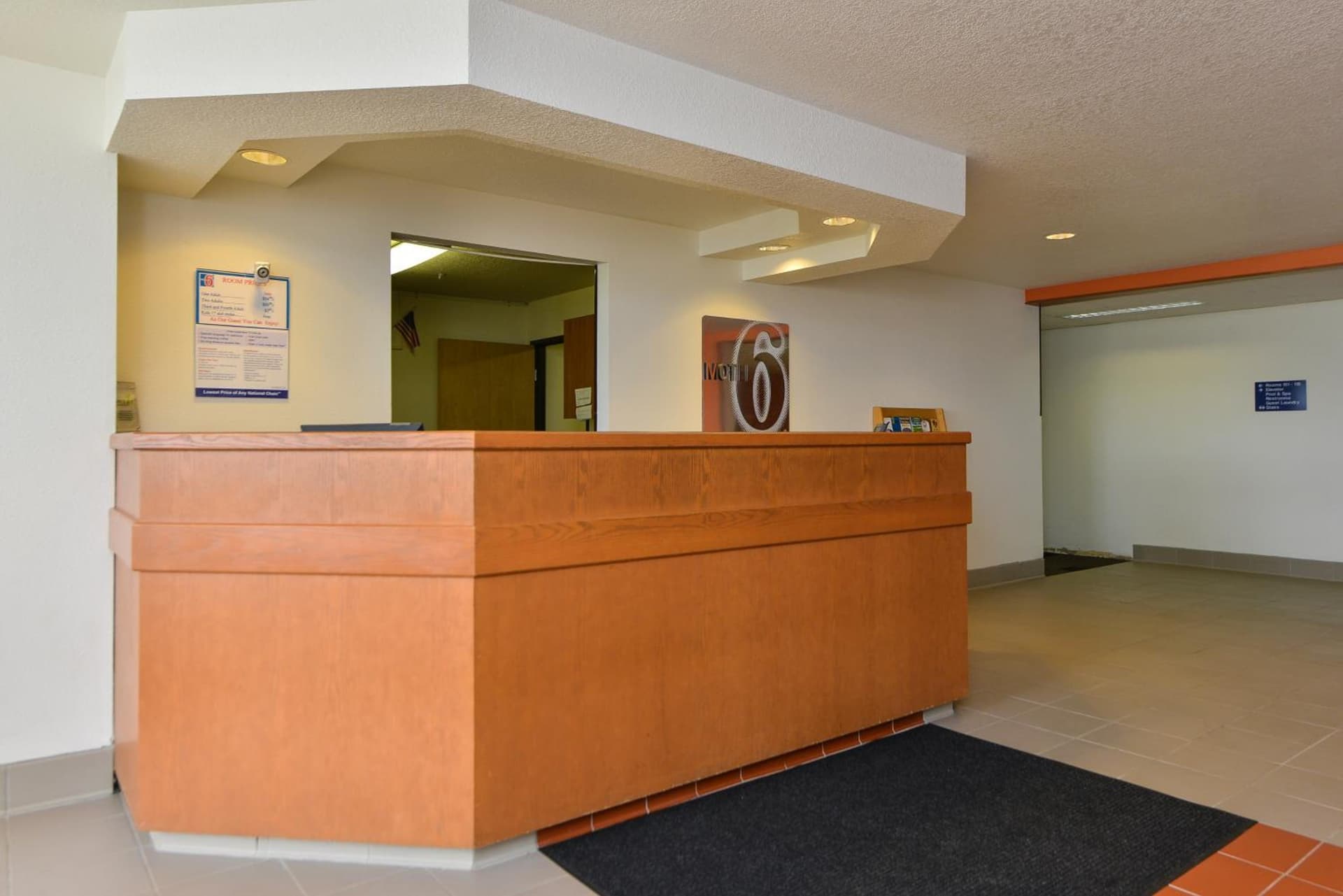 Motel 6-Meridian, ID - Boise W interior in Meridian, ID — gallery photo 2