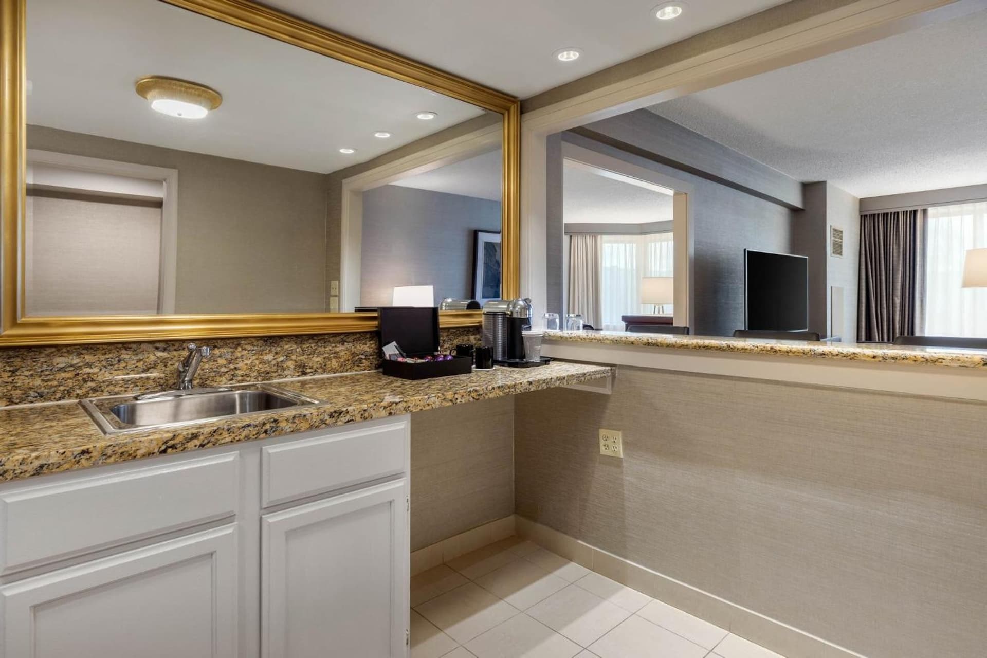 Omni Richmond Hotel property views in Richmond, VA — gallery photo 3