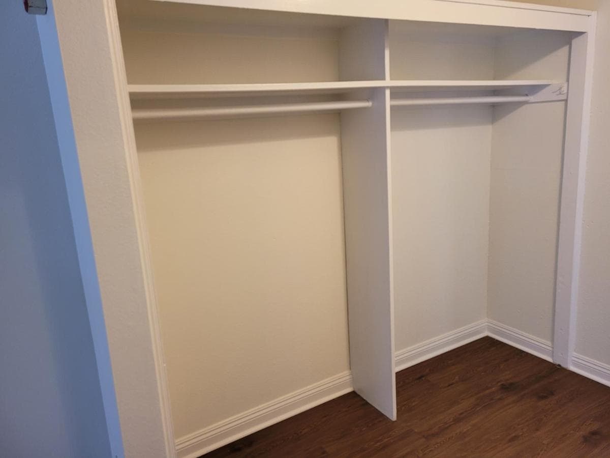 (A09) Spacious Double Bed Suite property views in Los Angeles, CA — gallery photo 3