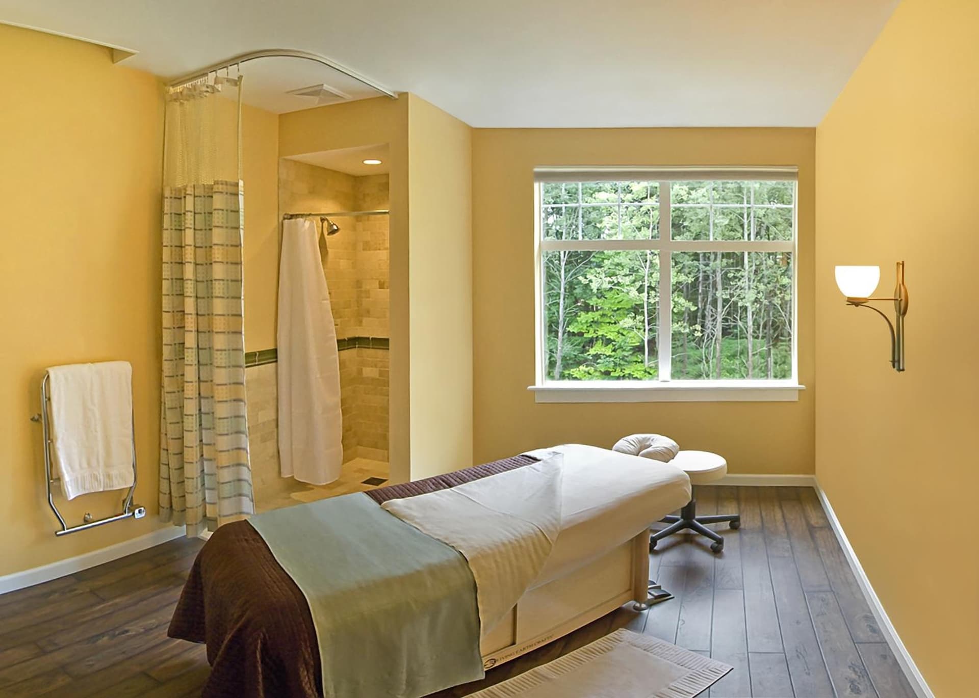 The Essex Resort & Spa gallery photo in Burlington, VT — image 12