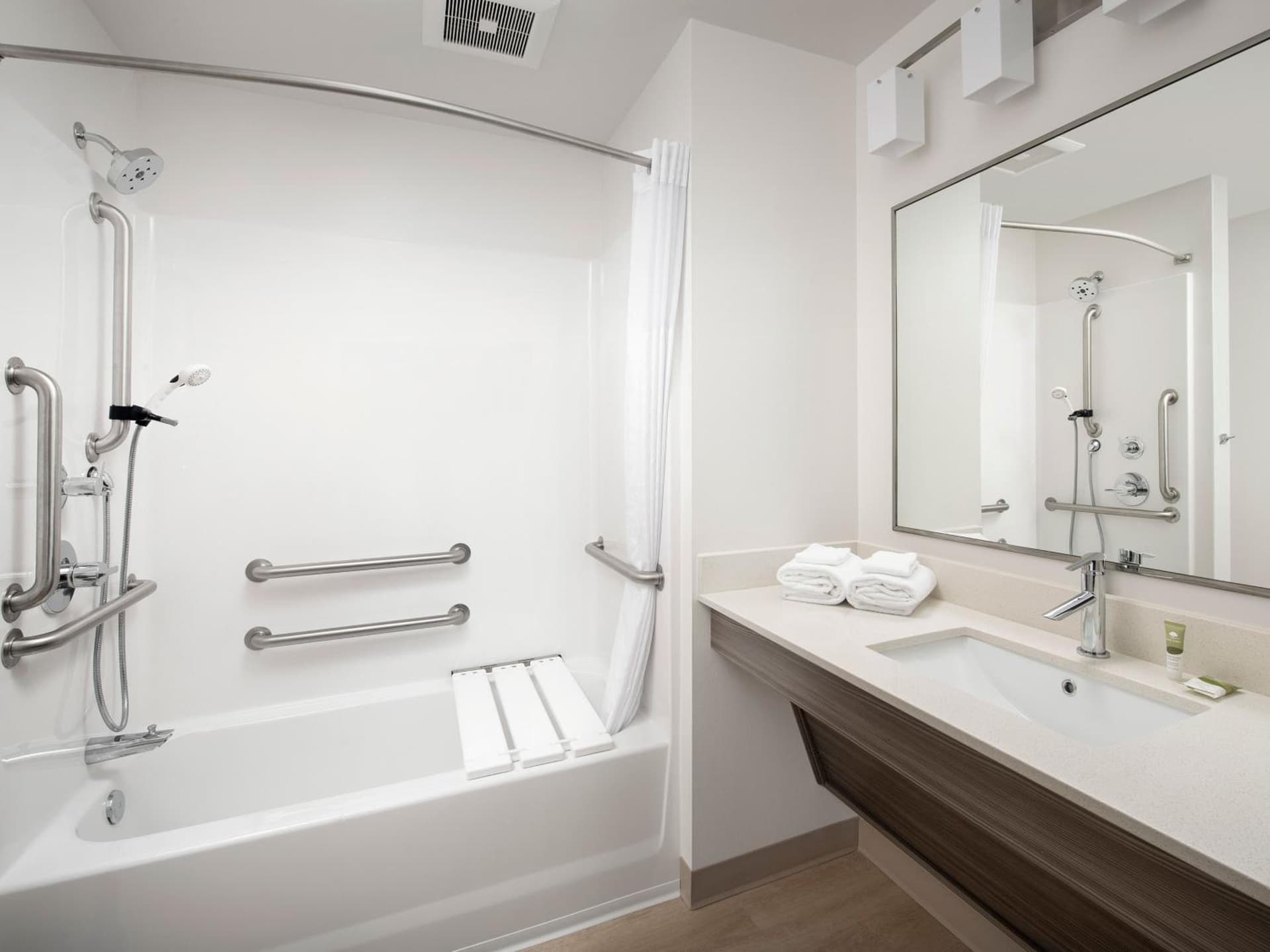 WoodSpring Suites Seattle Everett gallery photo in Everett, WA — image 18