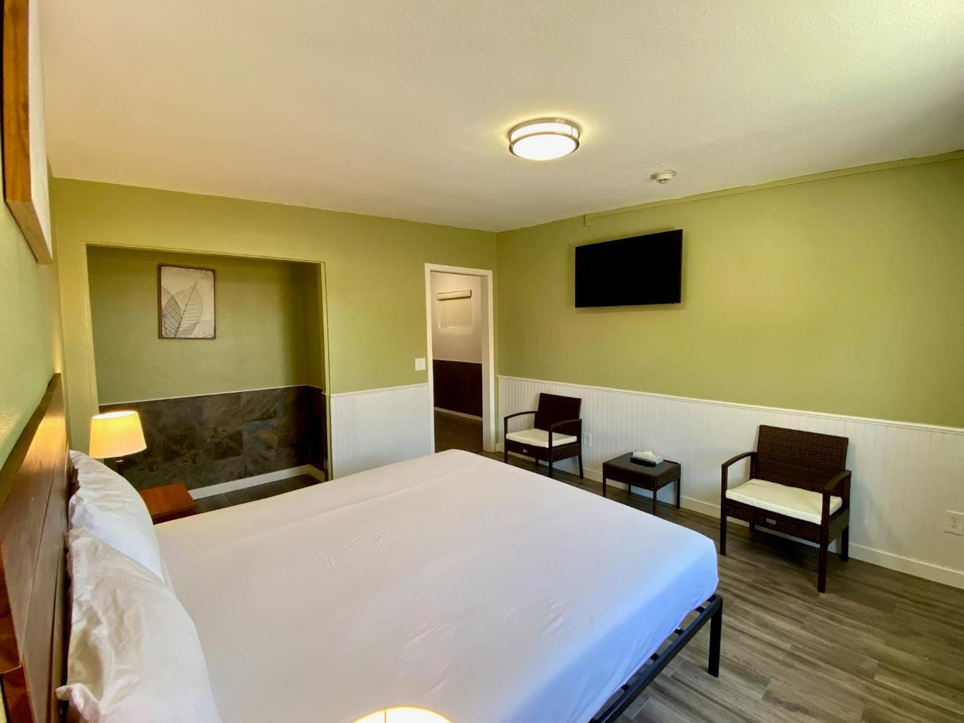 Europa Inn & Suites interior in Desert Hot Springs, CA — gallery photo 2