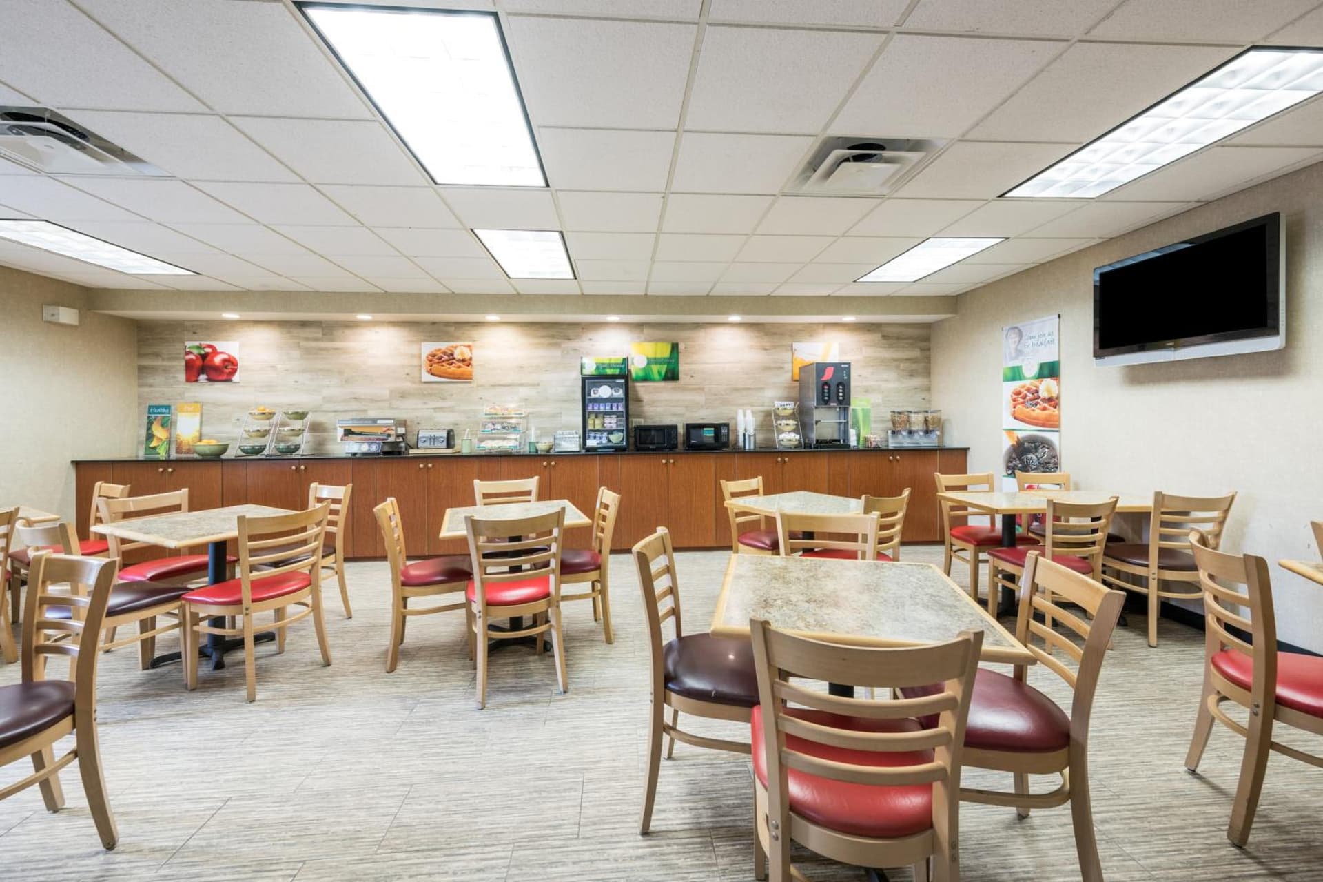 Quality Inn & Suites Fishkill South near I-84 gallery photo in Fishkill, NY — image 14