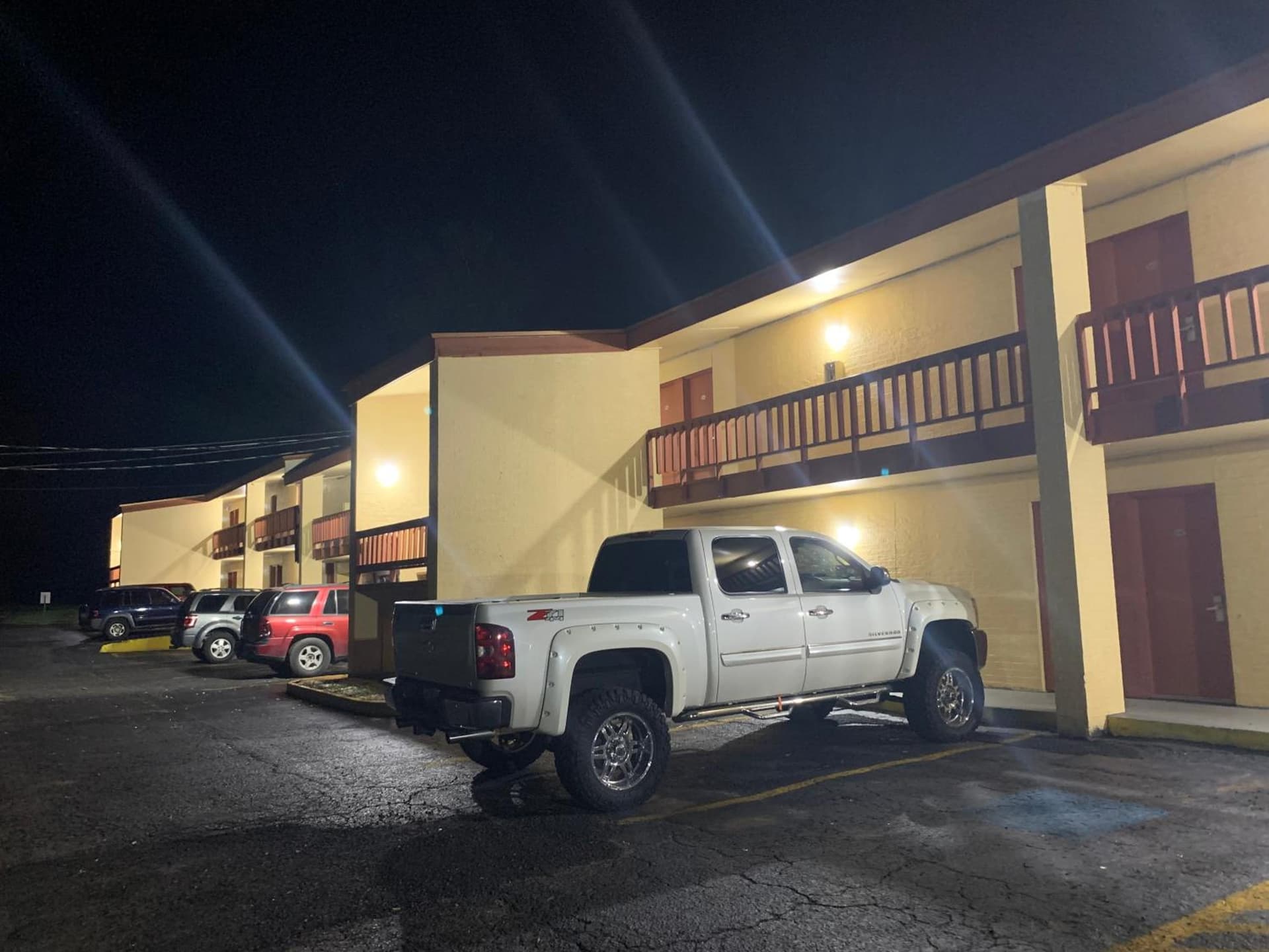 Executive Inn featured exterior or lobby in Rusk, TX — similar hotel