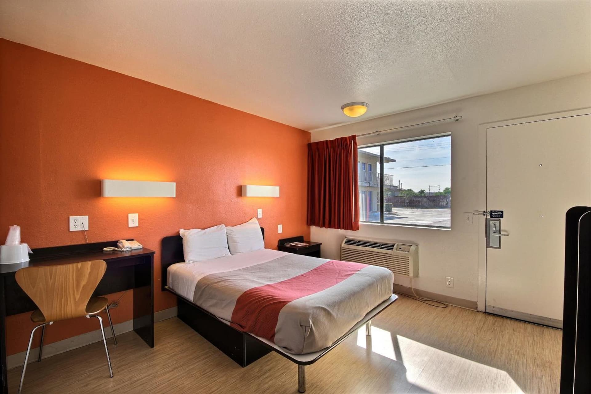 Motel 6-Laredo, TX - South gallery photo in Laredo, TX — image 42