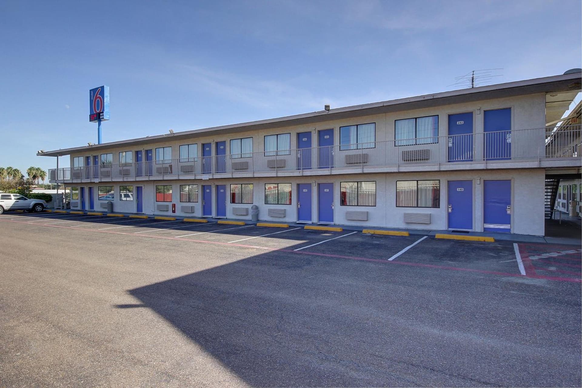 Motel 6-Laredo, TX - South gallery photo in Laredo, TX — image 15