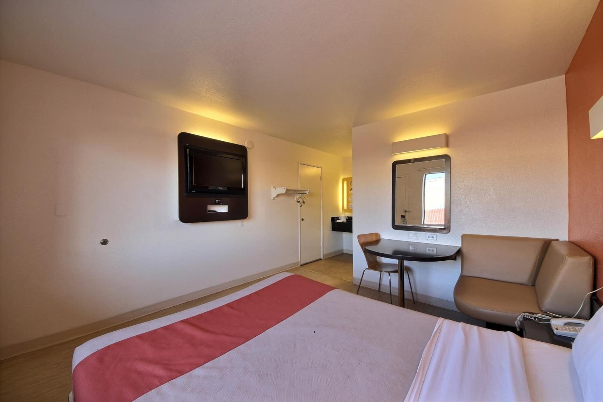 Motel 6-Laredo, TX - South property views in Laredo, TX — gallery photo 3