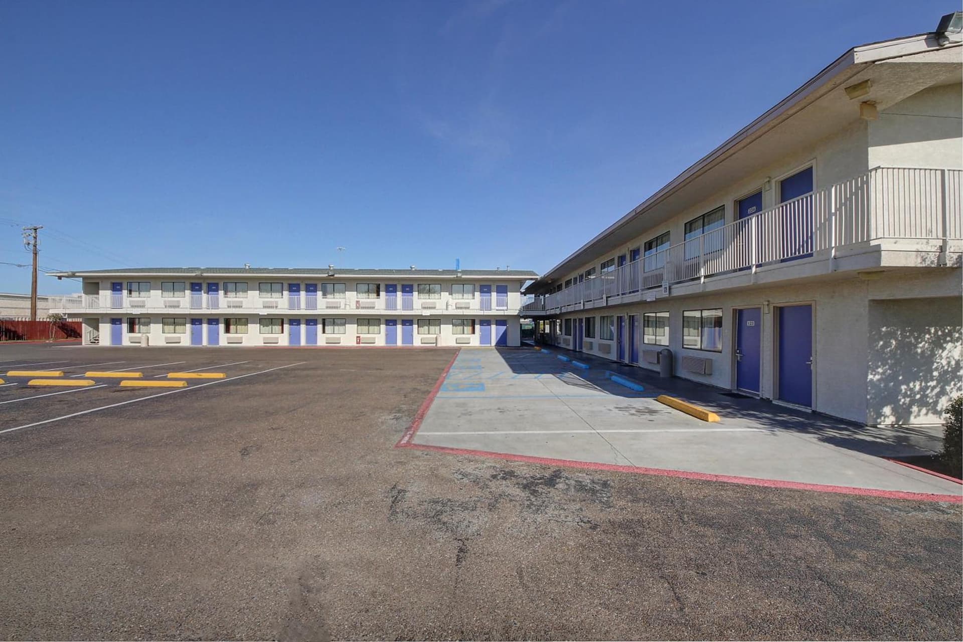 Motel 6-Laredo, TX - South gallery photo in Laredo, TX — image 41