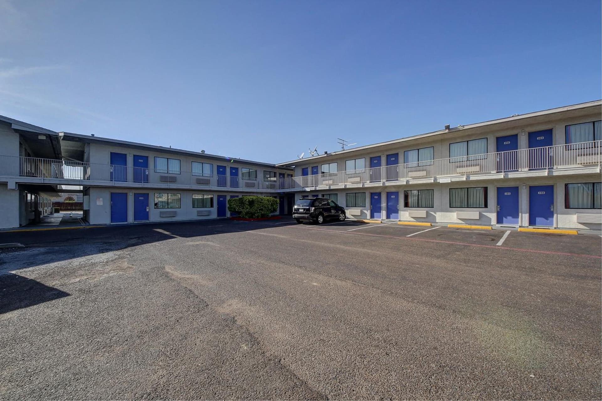 Motel 6-Laredo, TX - South gallery photo in Laredo, TX — image 26