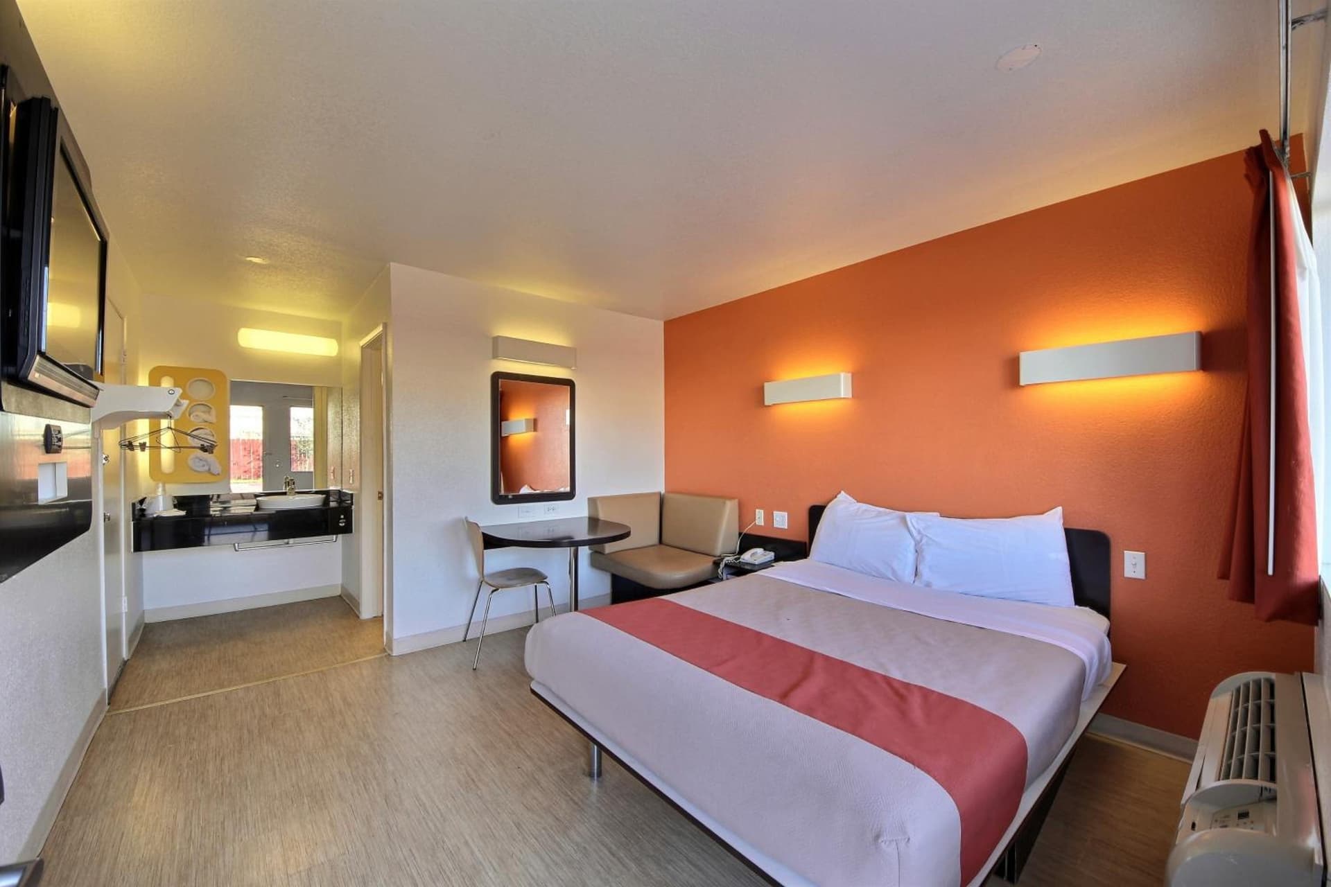 Motel 6-Laredo, TX - South gallery photo in Laredo, TX — image 20