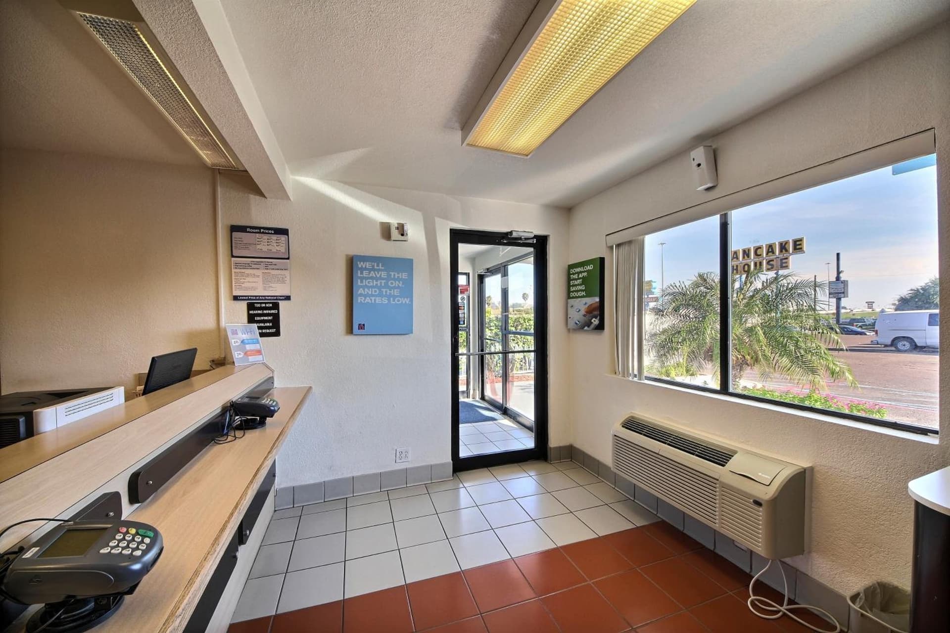 Motel 6-Laredo, TX - South gallery photo in Laredo, TX — image 11