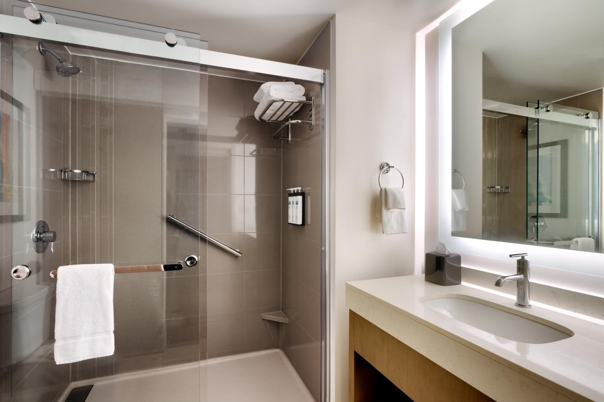 Hyatt House Rochester Mayo Clinic Area gallery photo in Rochester, MN — image 66