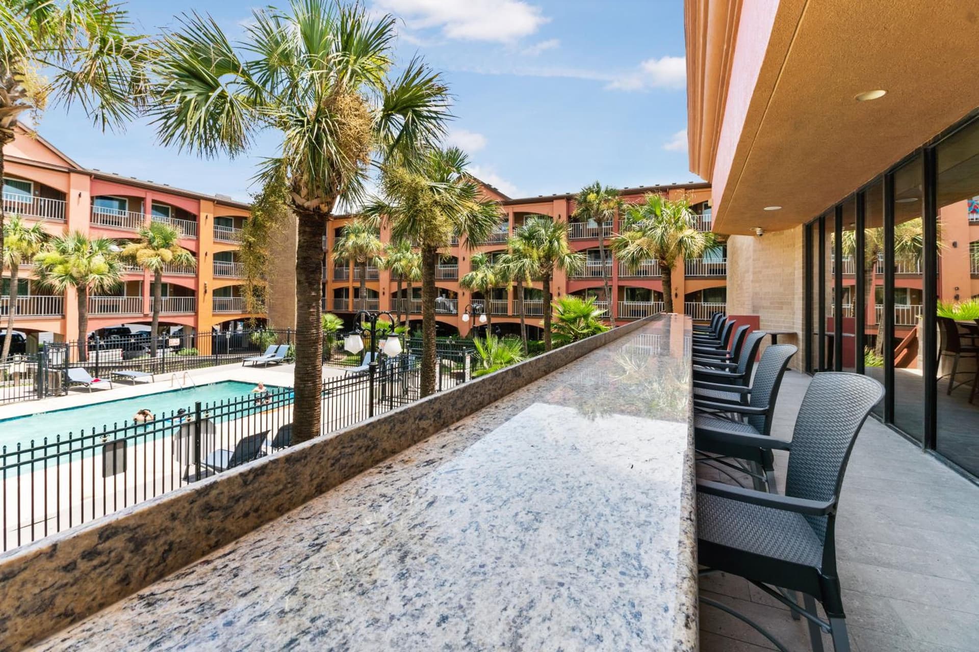 Beachfront Palms Resort Galveston, an Ascend Collection Hotel gallery photo in Galveston, TX — image 23