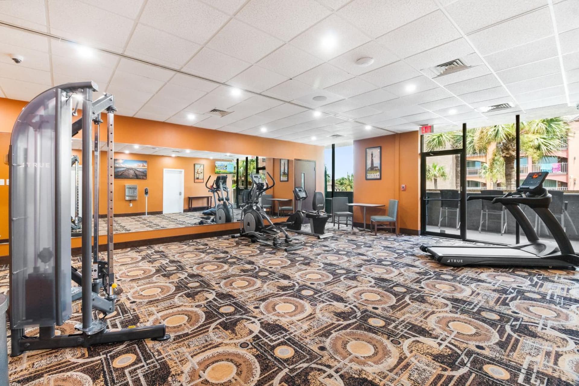 Beachfront Palms Resort Galveston, an Ascend Collection Hotel gallery photo in Galveston, TX — image 19