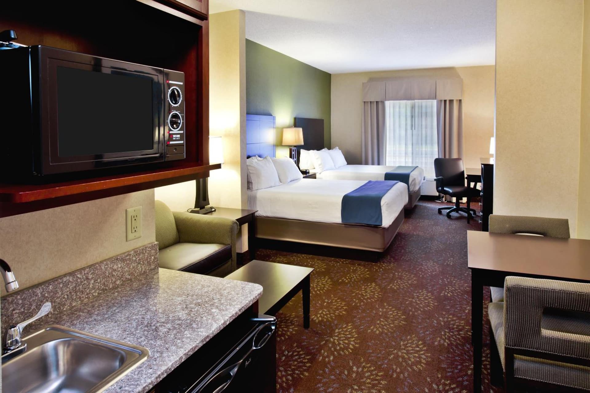 Holiday Inn Express Hotel & Suites Woodhaven by IHG gallery photo in Woodhaven, MI — image 44