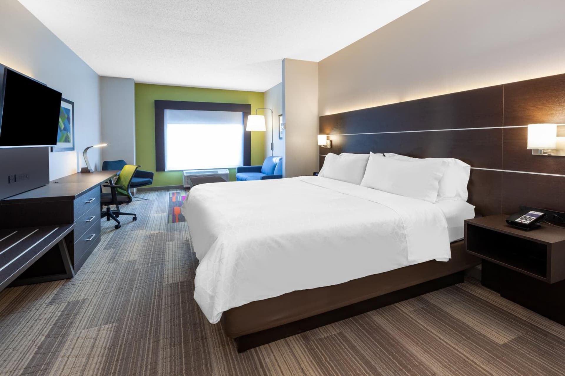 Holiday Inn Express Hotel & Suites Woodhaven by IHG gallery photo in Woodhaven, MI — image 11